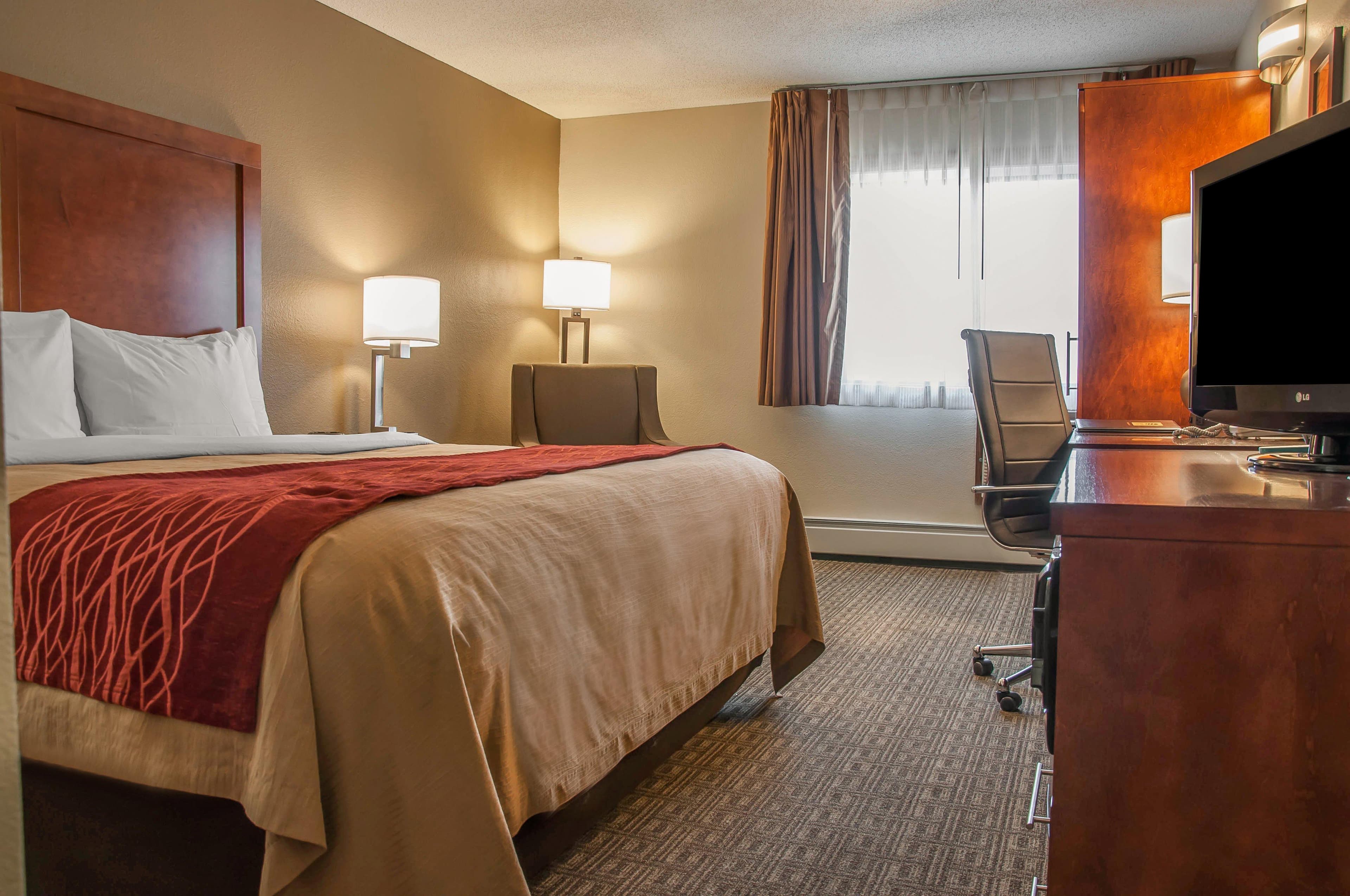 Comfort Inn Dickinson — 6