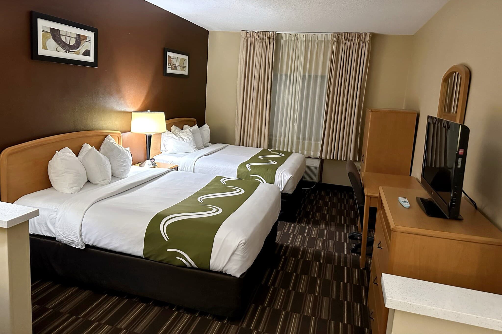 Quality Suites Near West Acres — 9