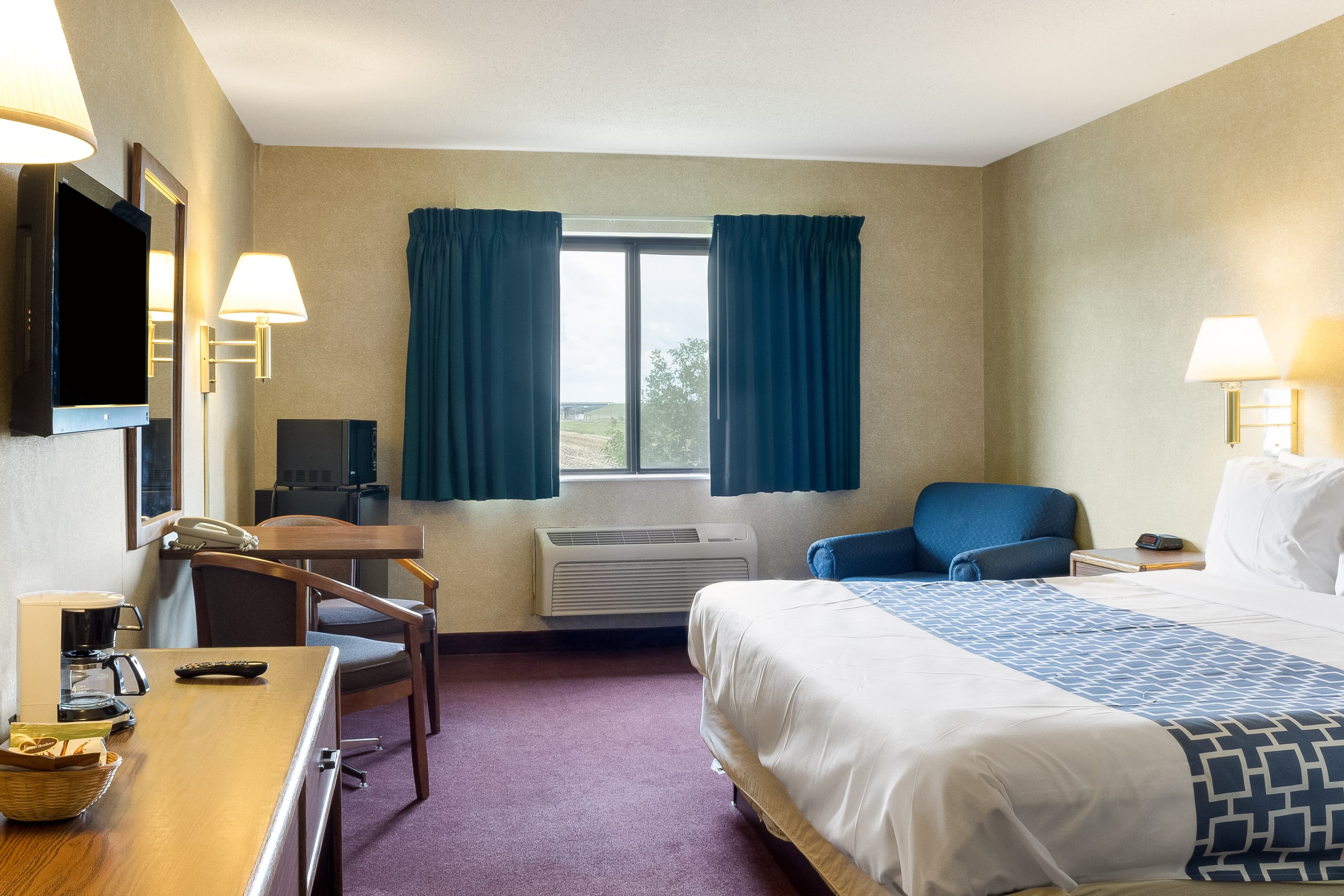 Rodeway Inn Wahpeton - Image 5