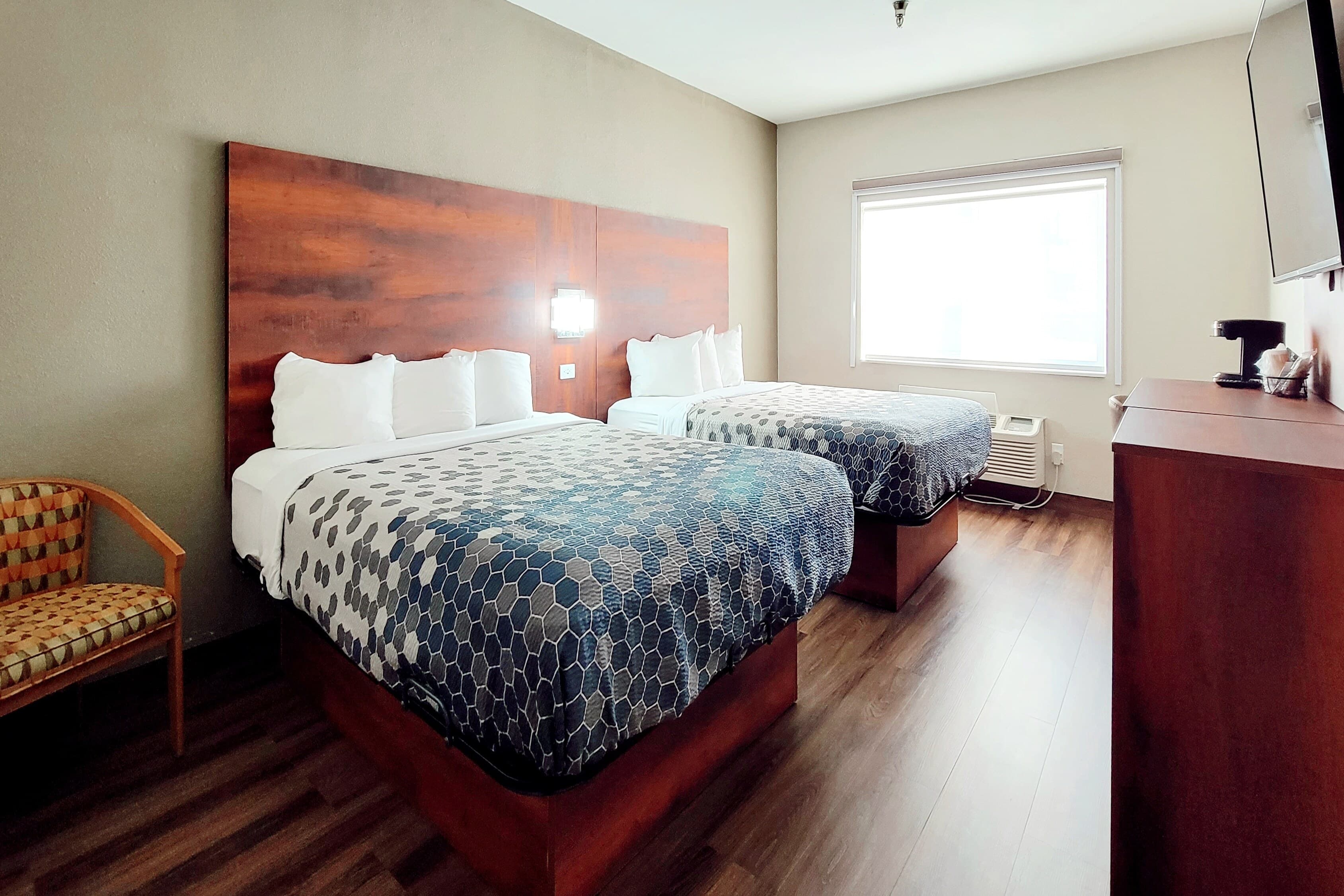 Econo Lodge Fargo - West Acres — 14