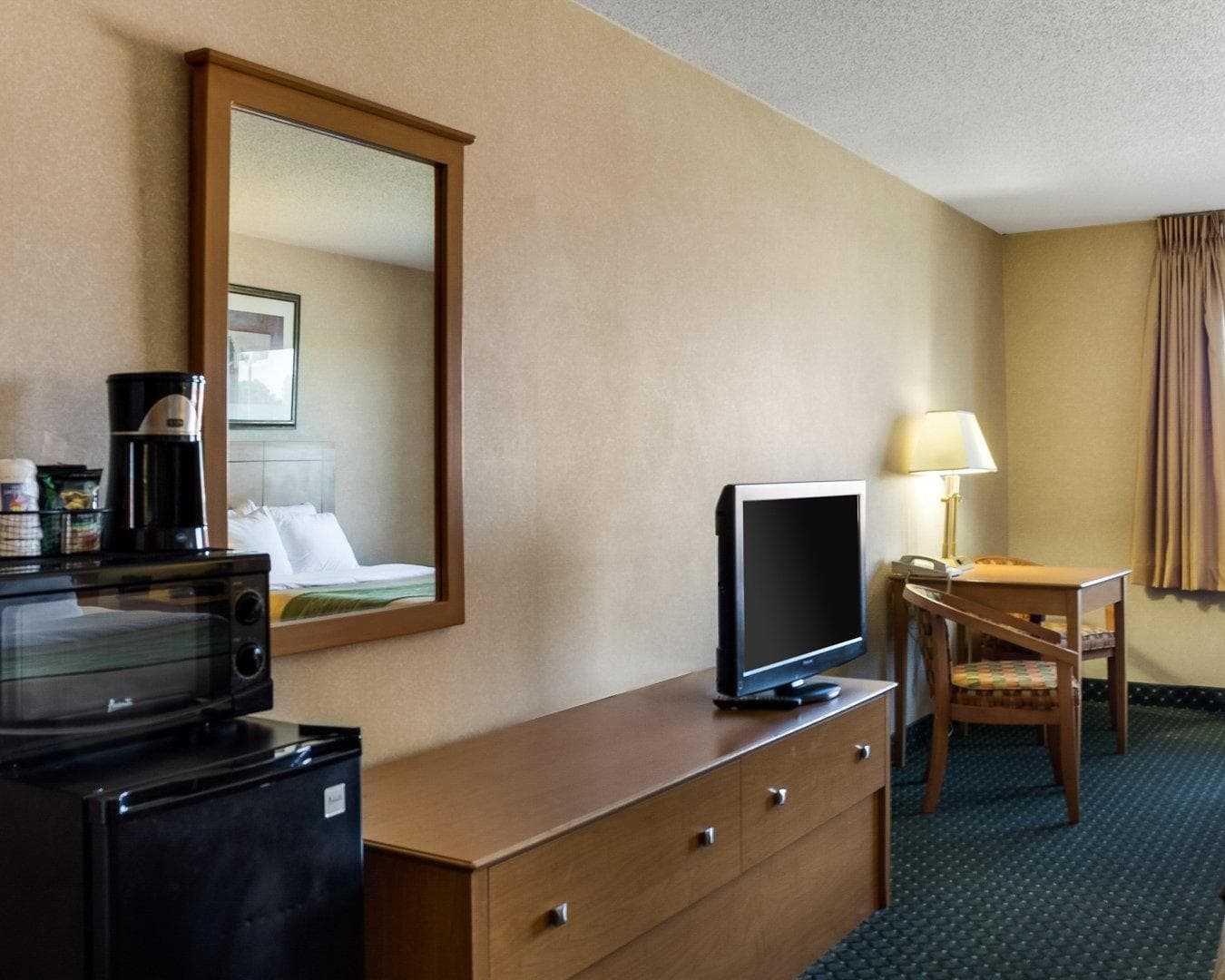 Comfort Inn Jamestown South — 13