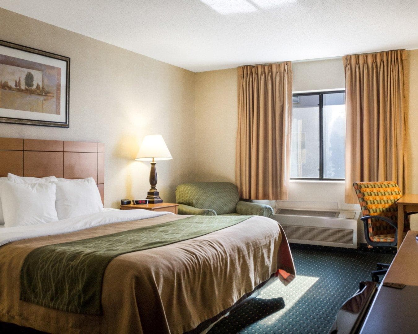 Comfort Inn Jamestown South — 9