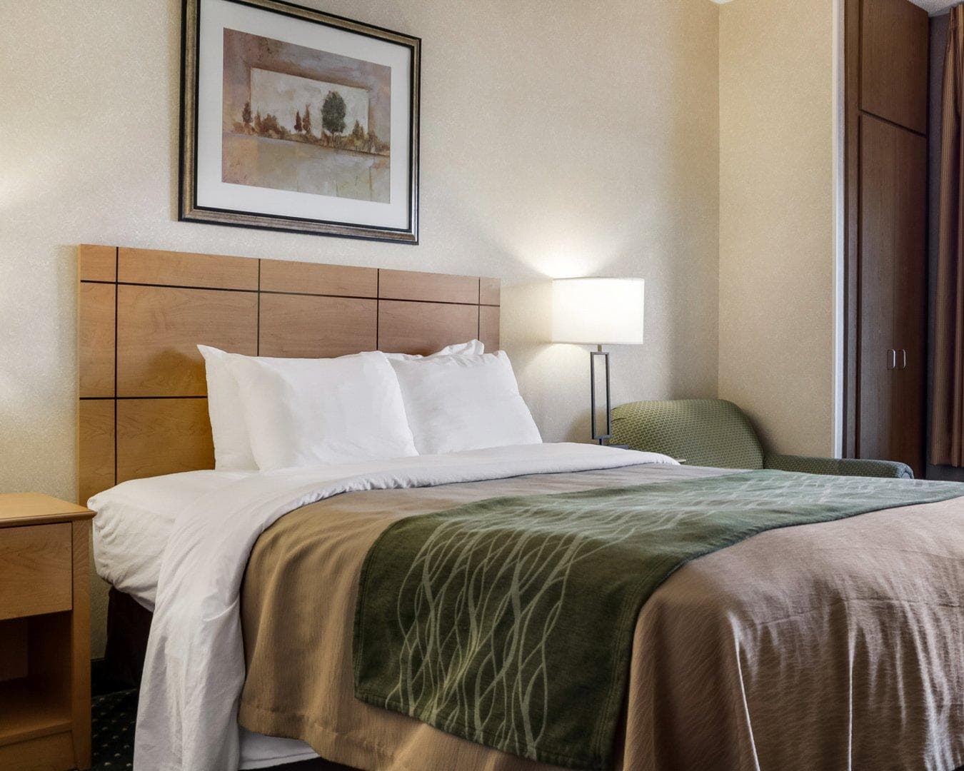 Comfort Inn Jamestown South - Image 2