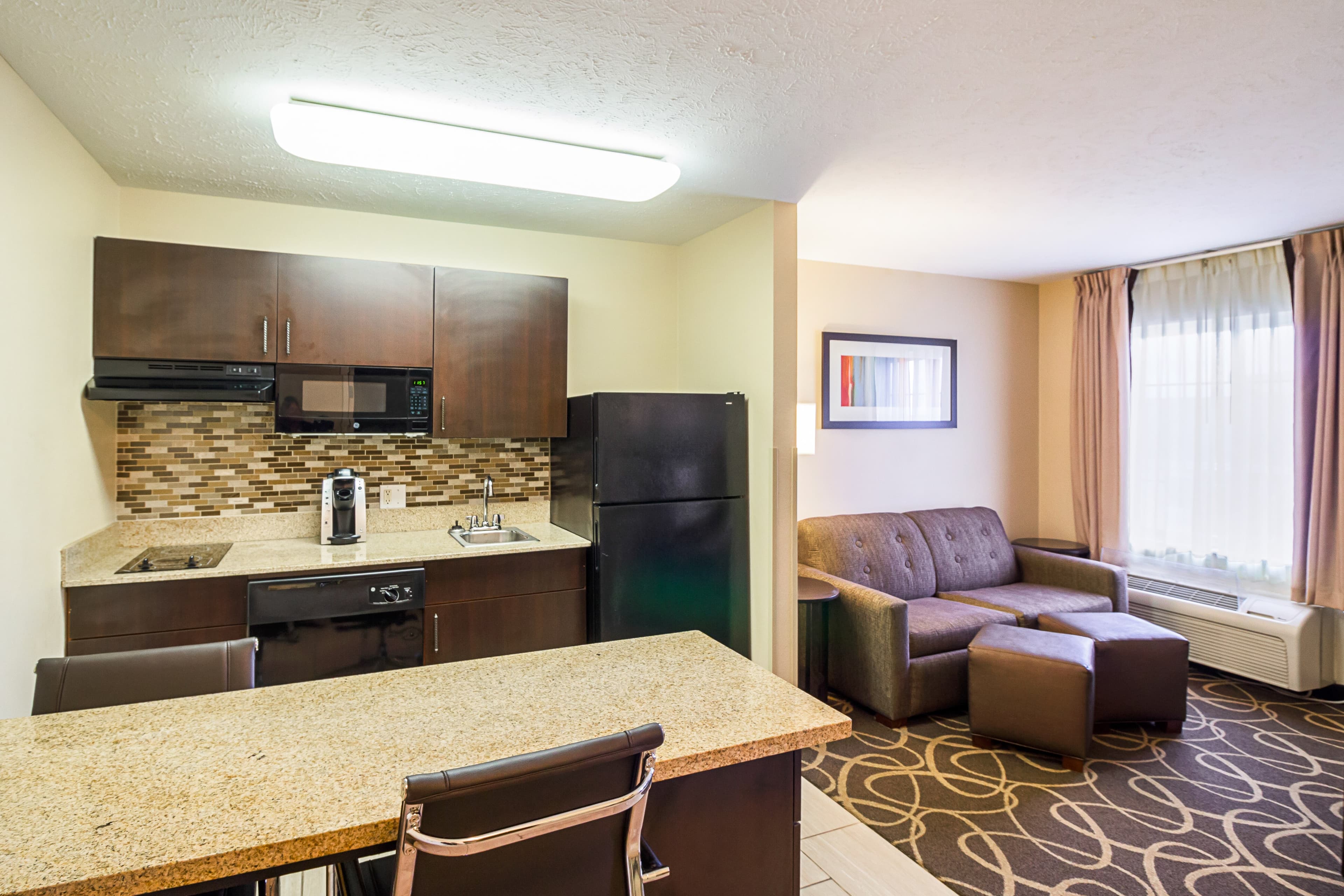 MainStay Suites Fargo - I-94 Medical Center - Image 1