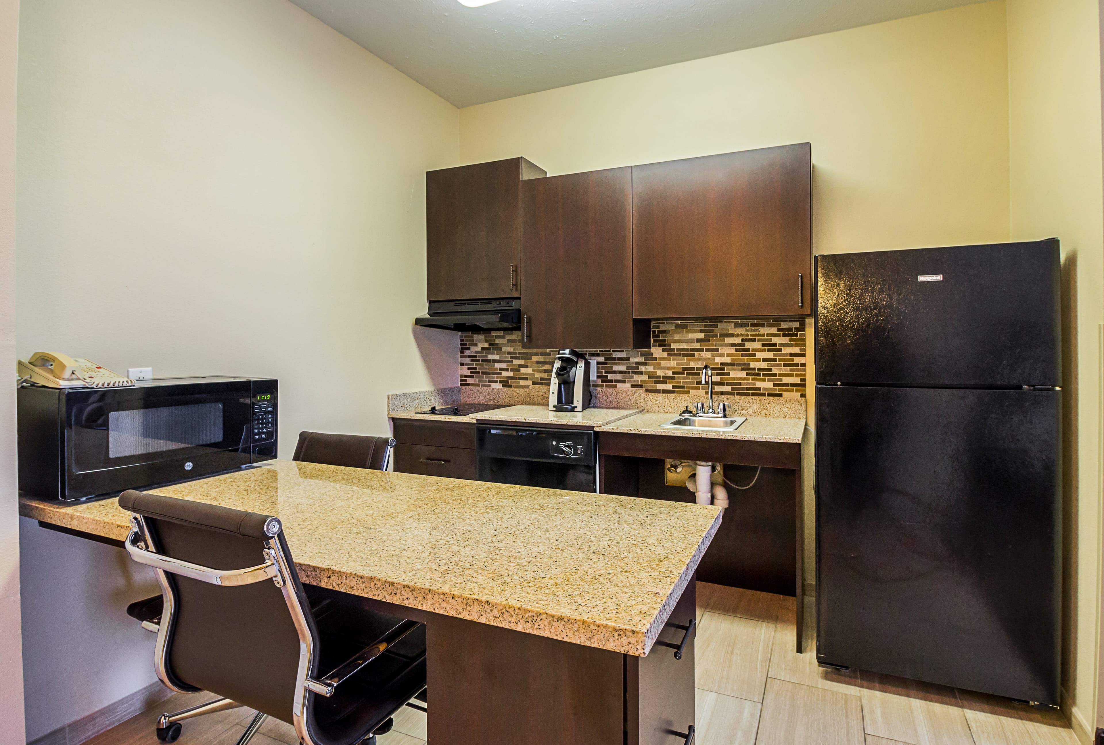 MainStay Suites Fargo - I-94 Medical Center - Image 3
