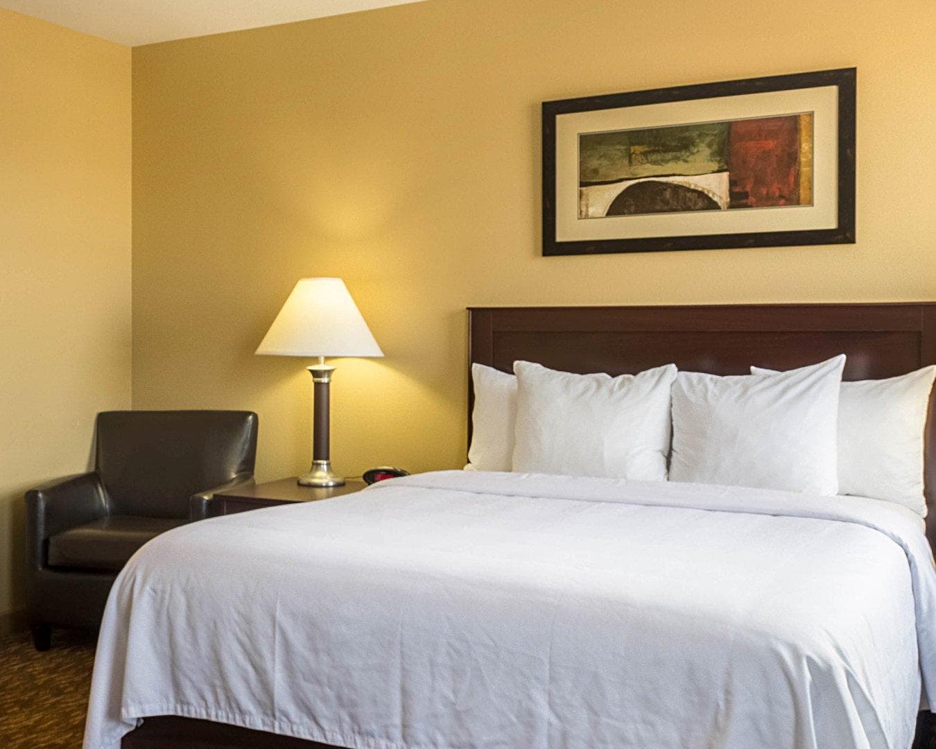 MainStay Suites Minot — 10