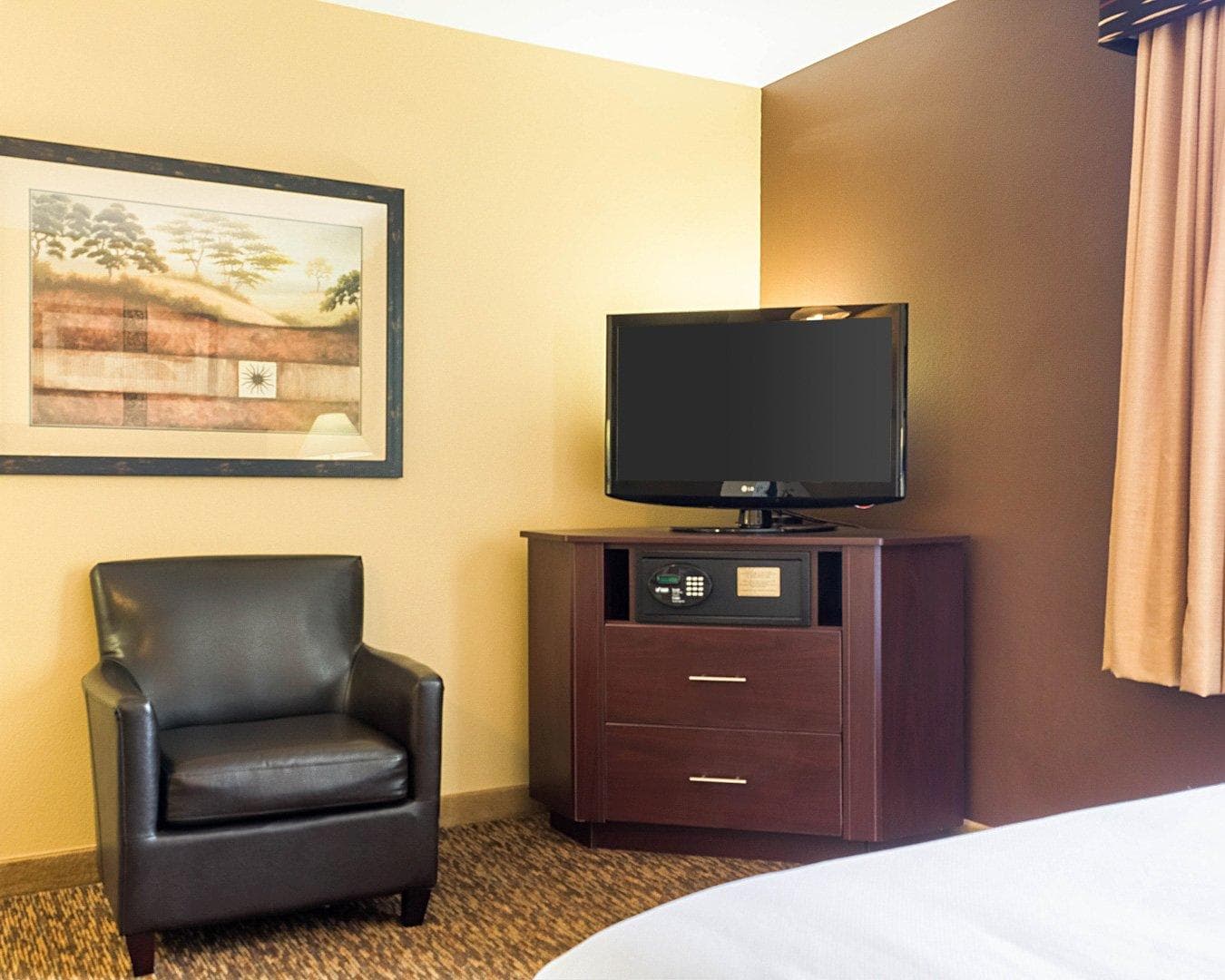 MainStay Suites Minot — 28