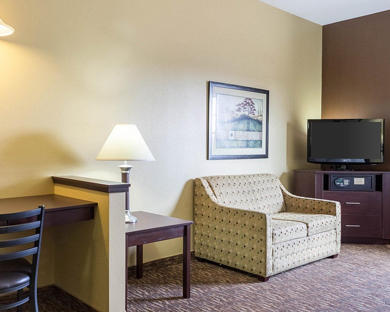 MainStay Suites Minot — 15