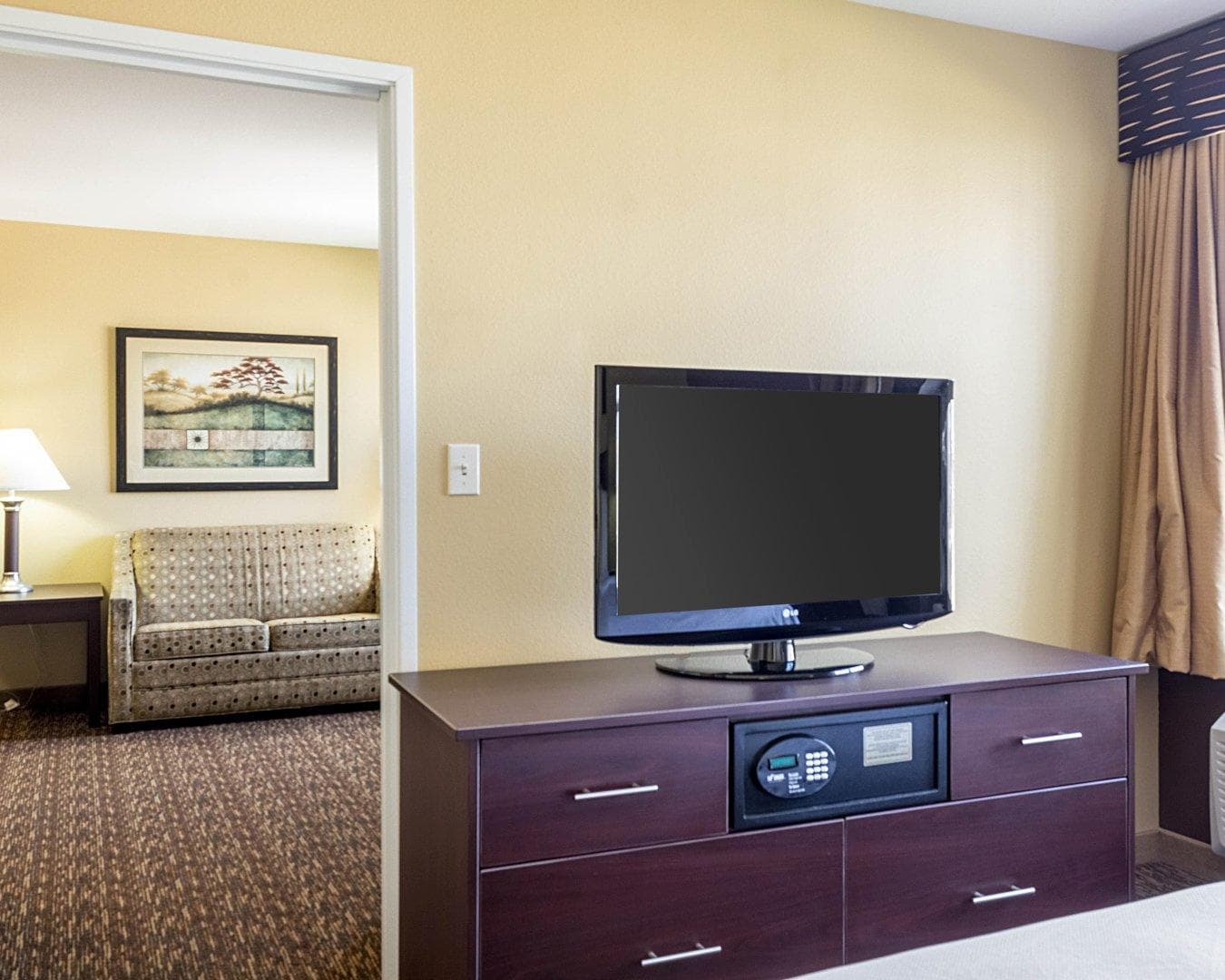 MainStay Suites Minot - Image 3