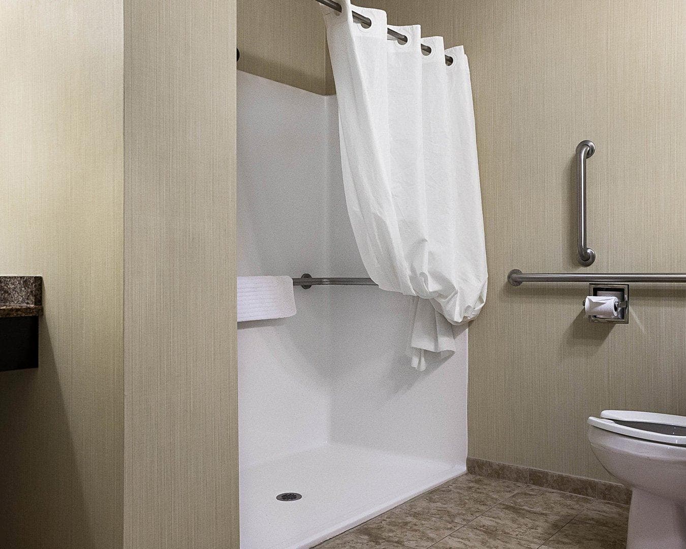 MainStay Suites Bismarck - Image 5