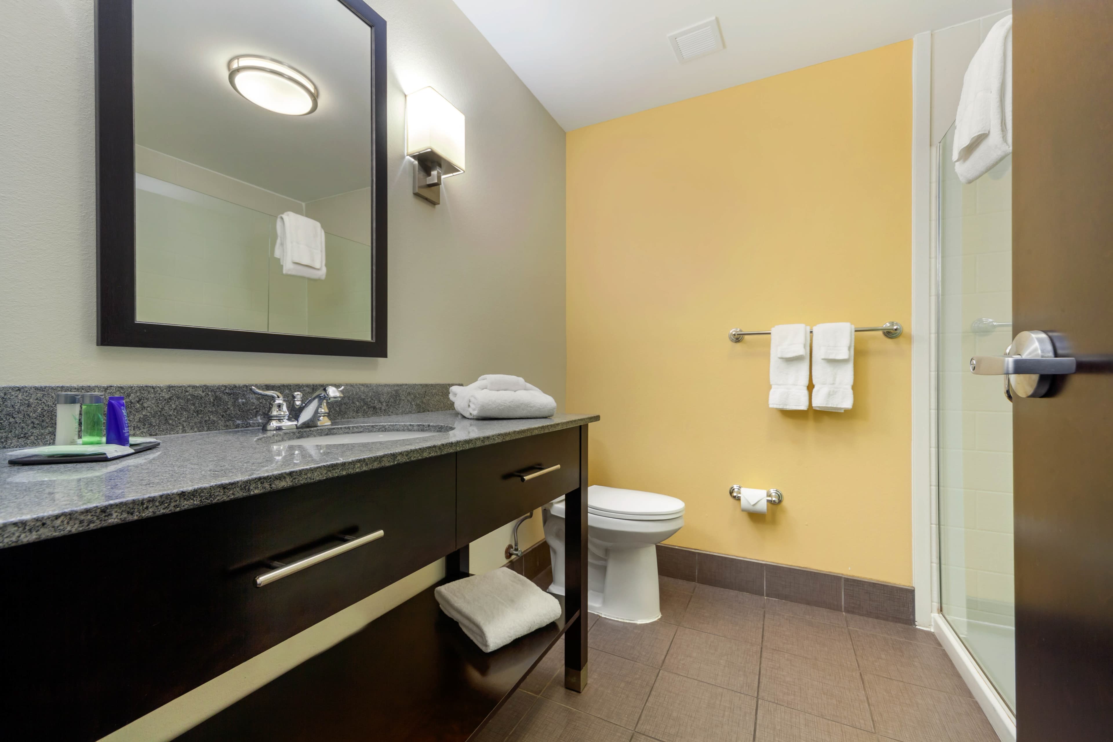 Sleep Inn & Suites Bismarck I-94 — 18