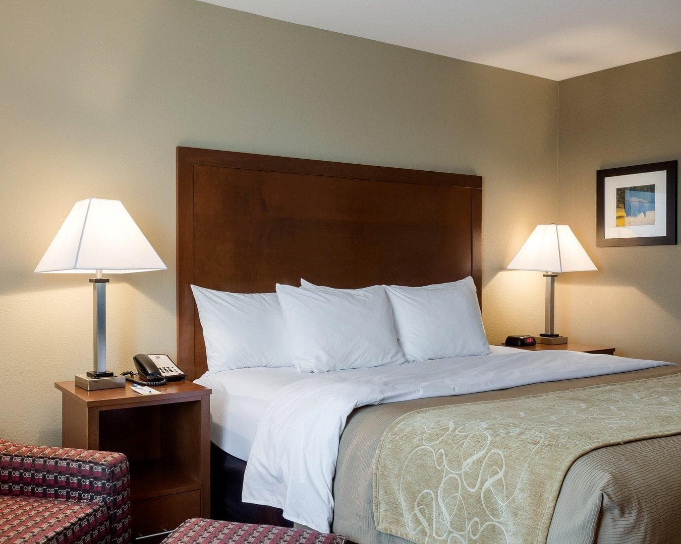 Comfort Inn & Suites Watford City - Image 3