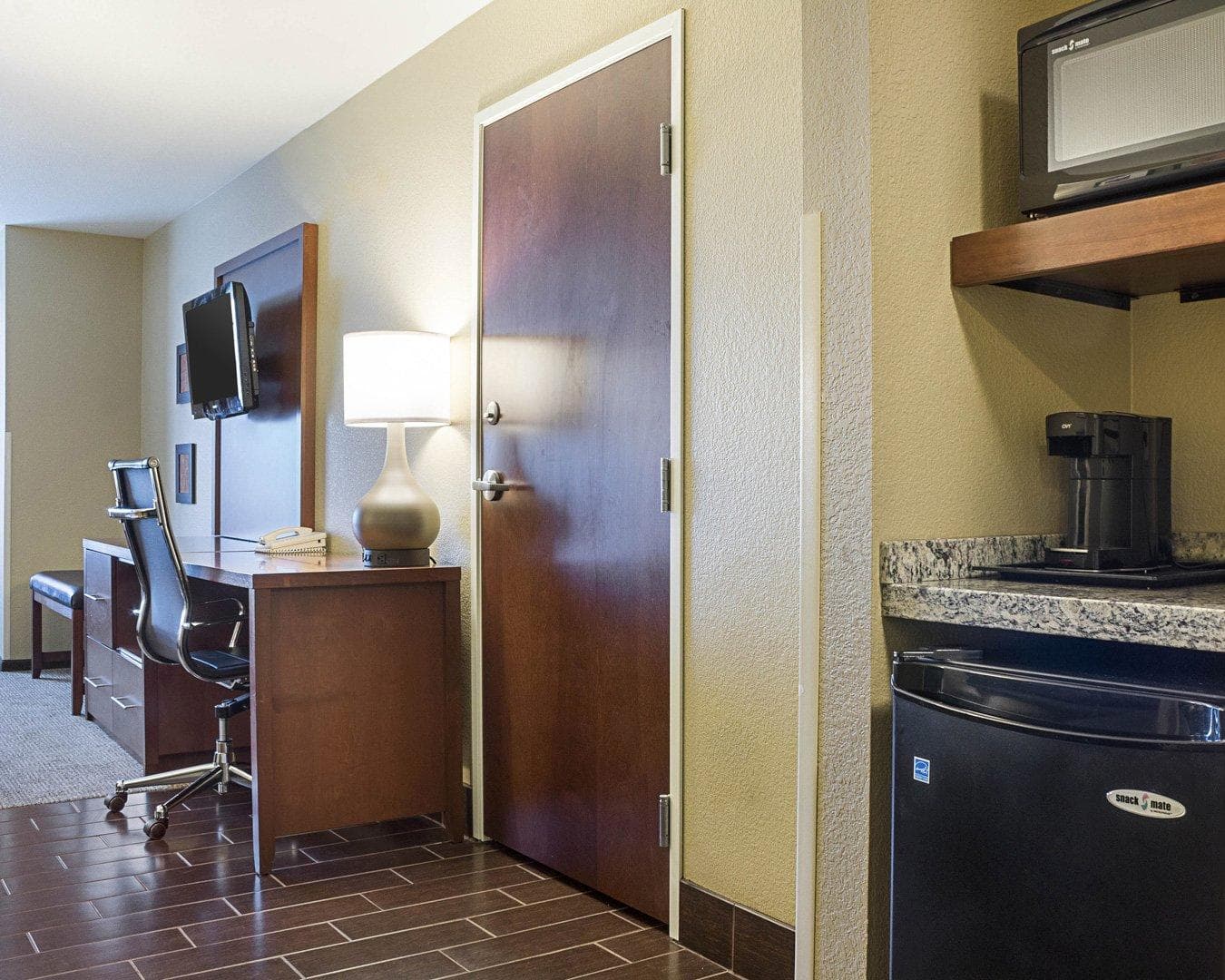 Comfort Suites Minot South — 23