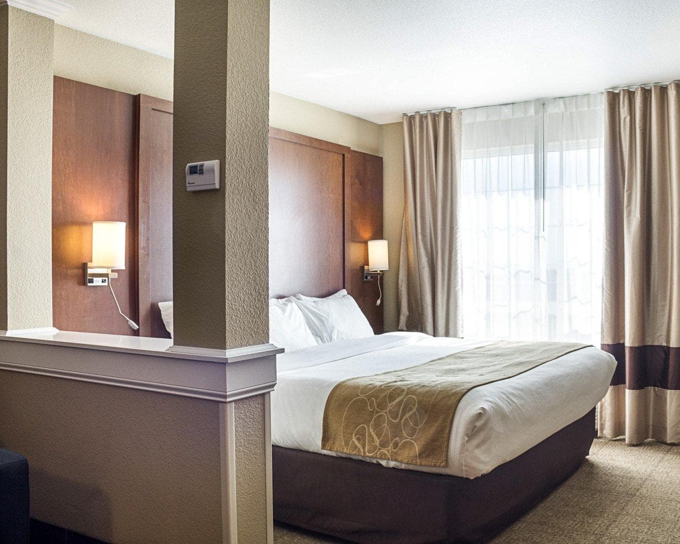 Comfort Suites Minot South - Image 4