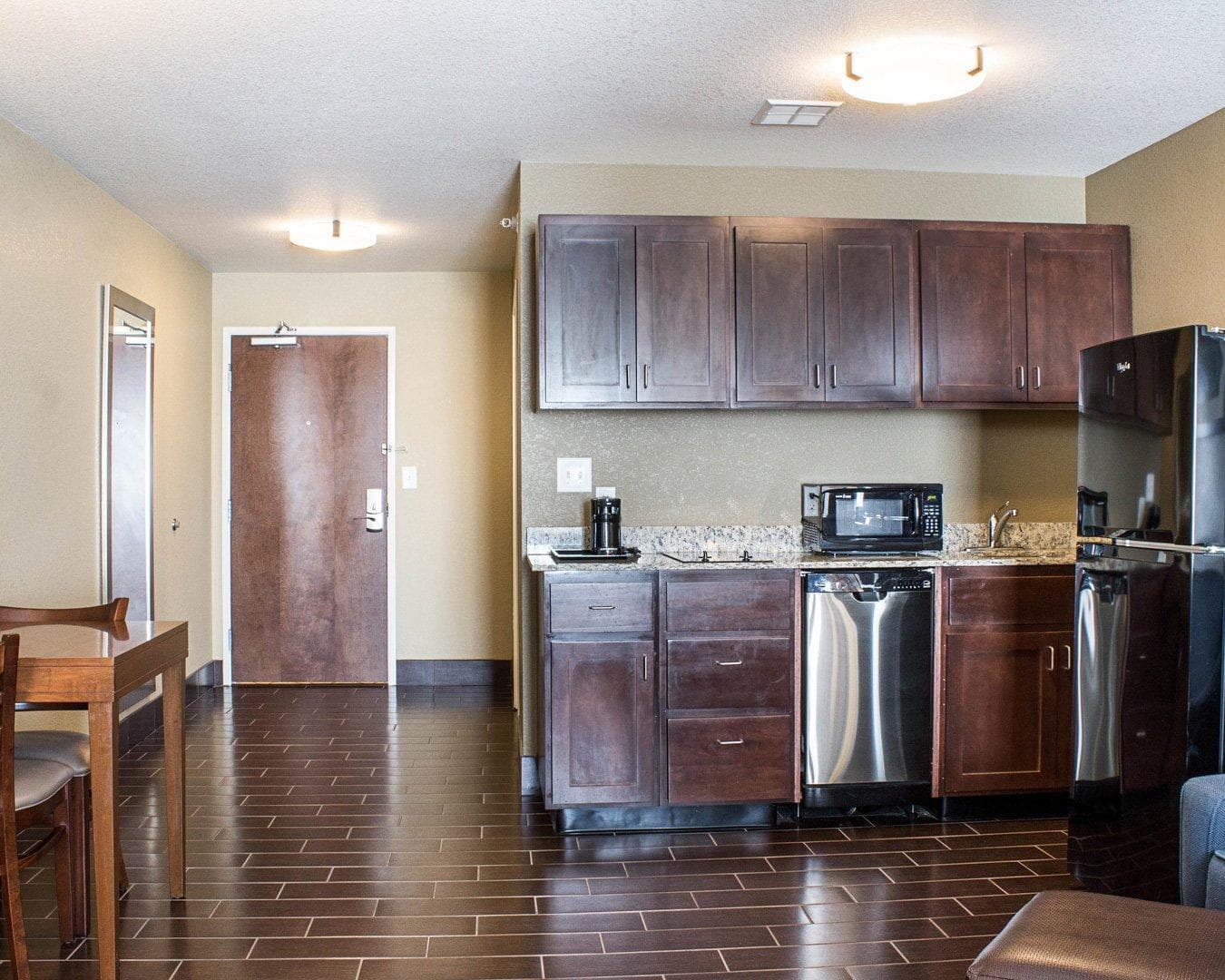 Comfort Suites Minot South — 6