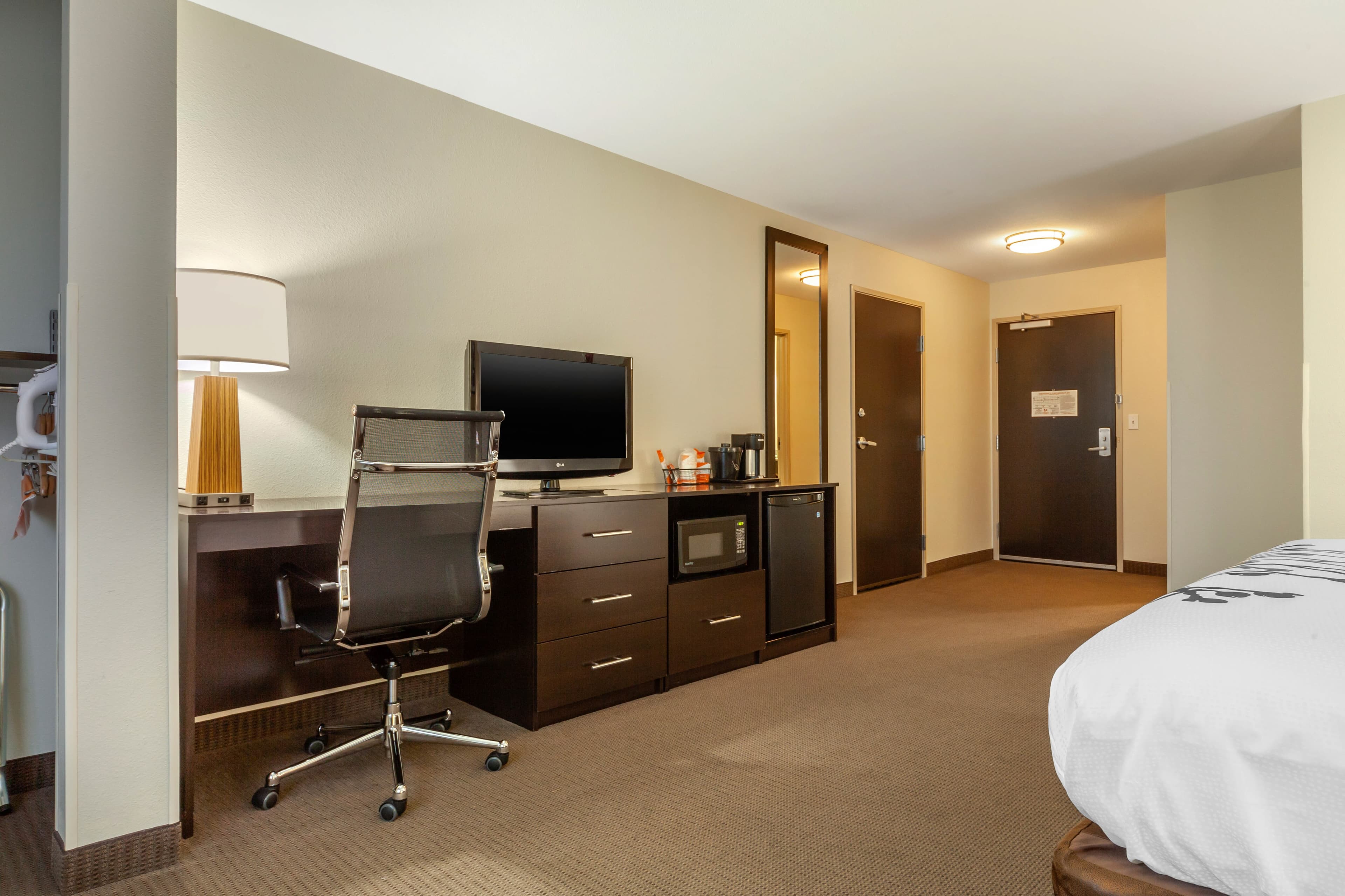 Sleep Inn & Suites Fargo Medical Center - Image 5