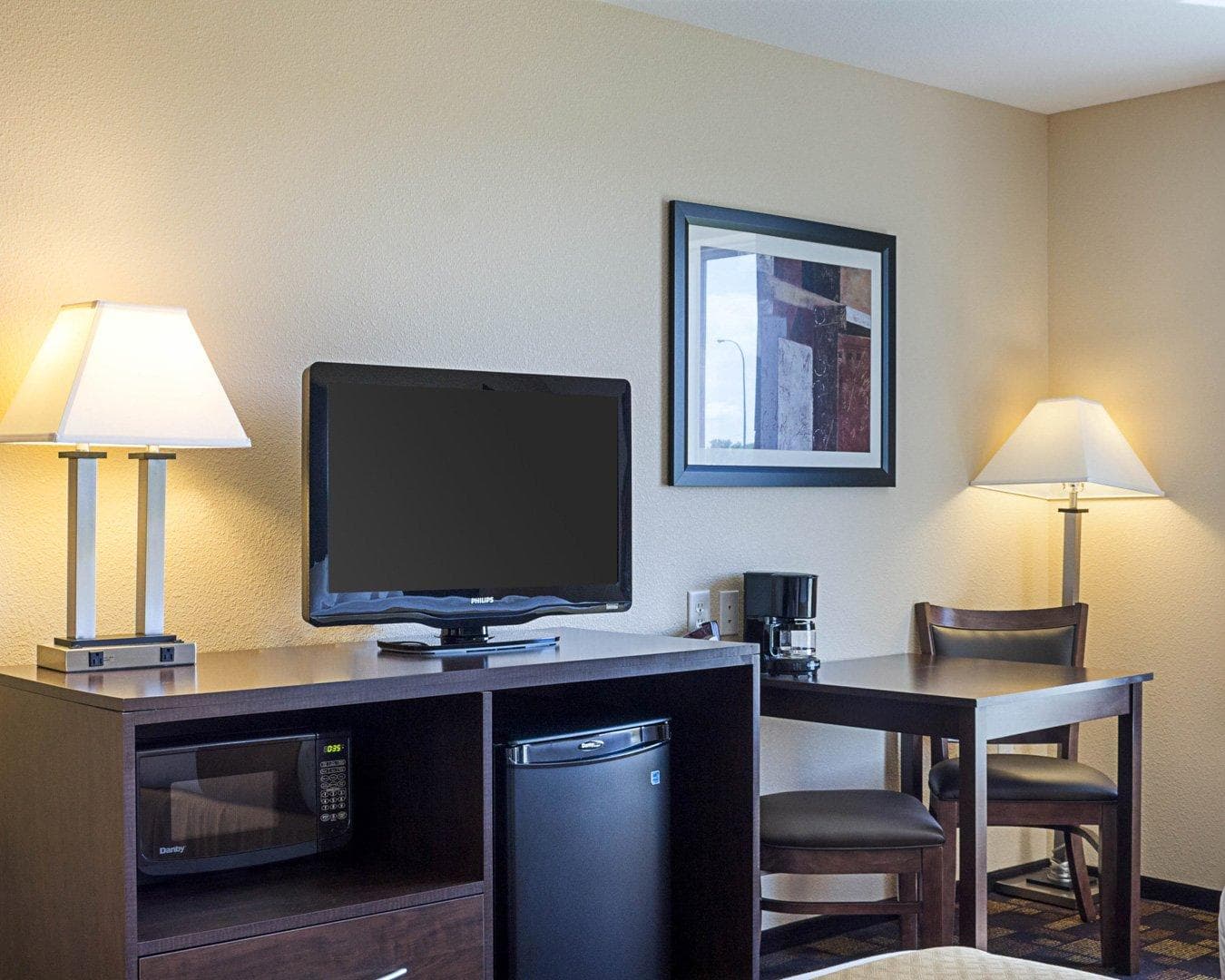Quality Inn & Suites Minot North — 10