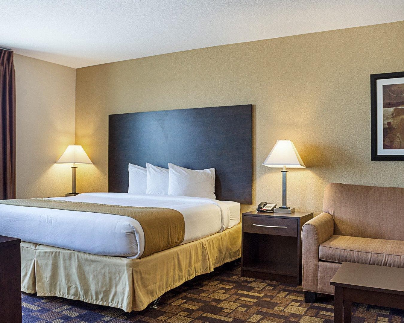 Quality Inn & Suites Minot North — 11