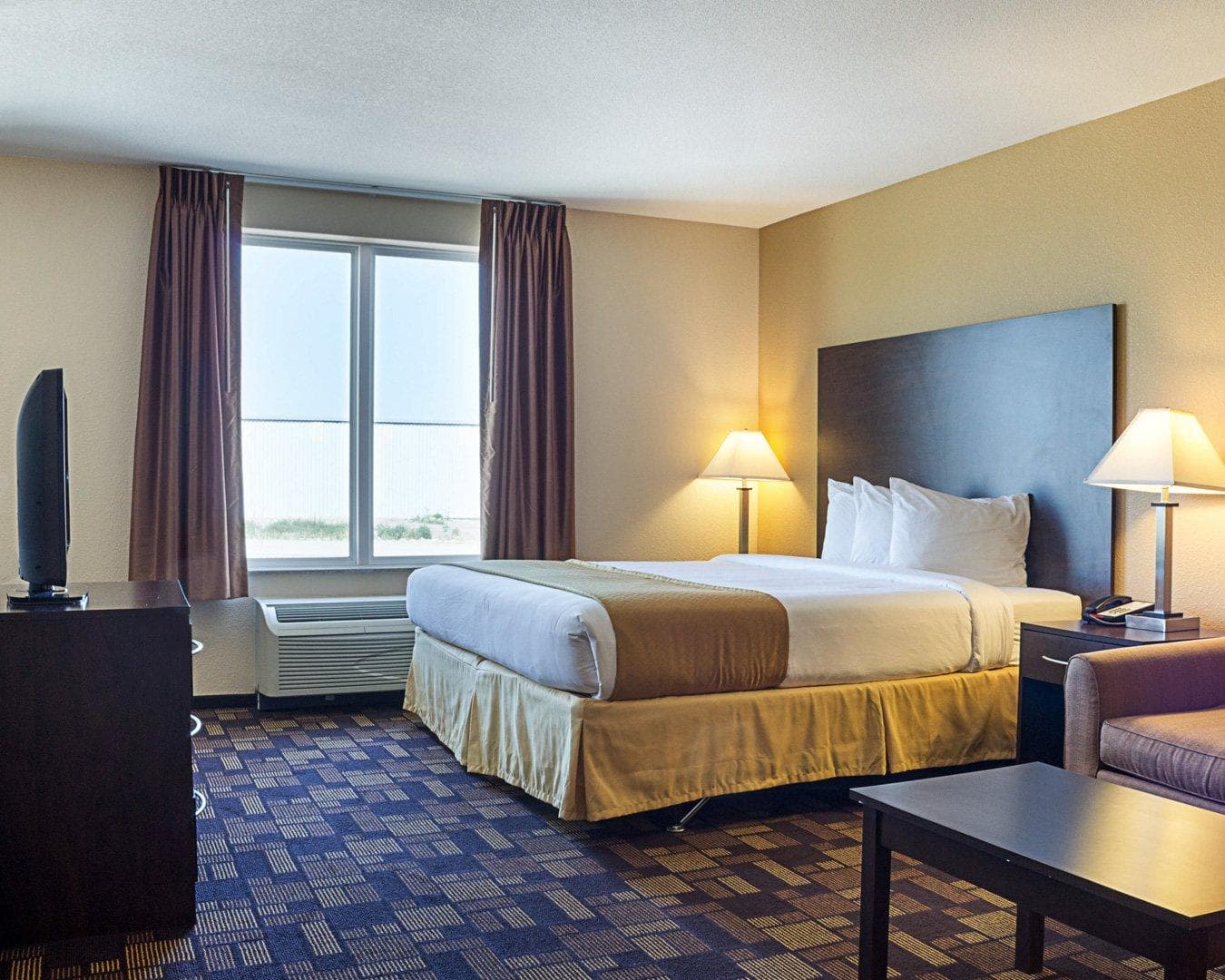 Quality Inn & Suites Minot North — 12