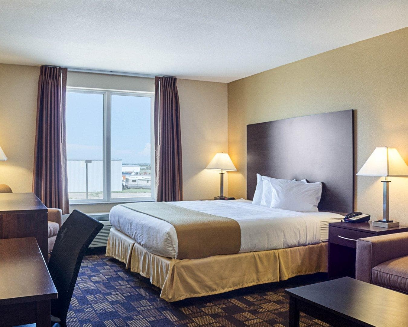 Quality Inn & Suites Minot North — 20