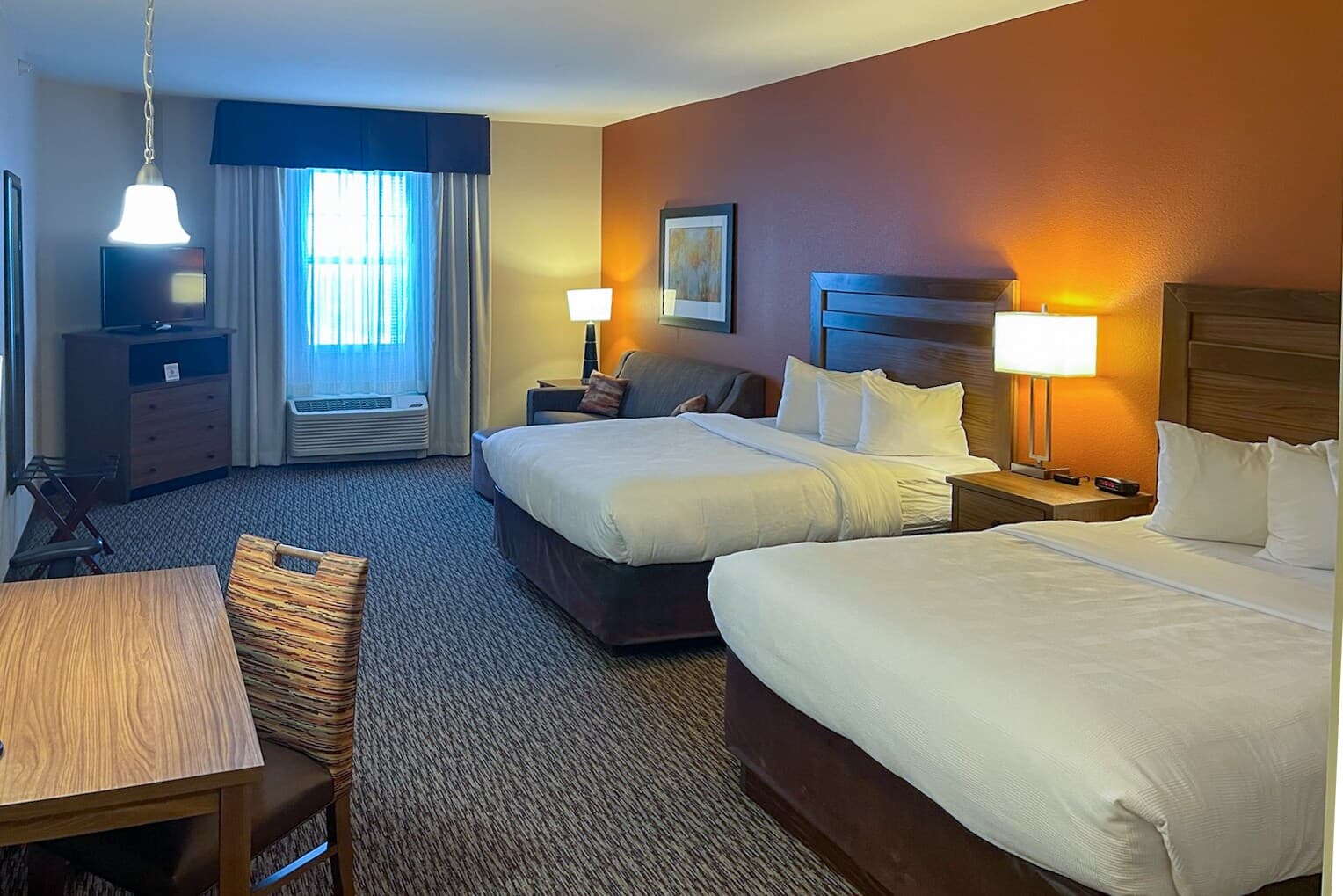 MainStay Suites Watford City - Event Center — 13