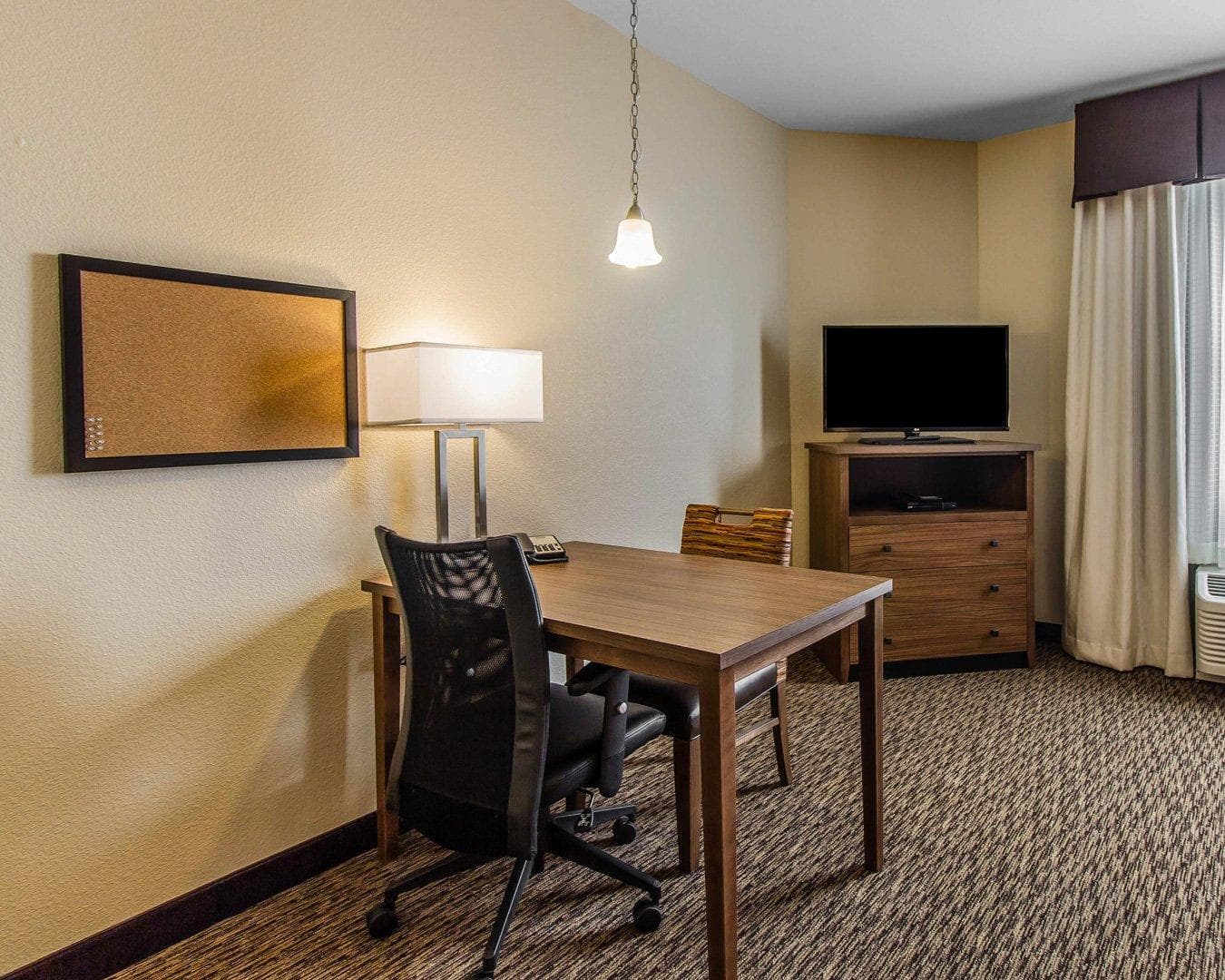 MainStay Suites Watford City - Event Center — 12