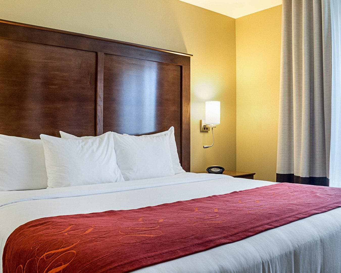 Comfort Suites Fargo Medical Center - Image 2