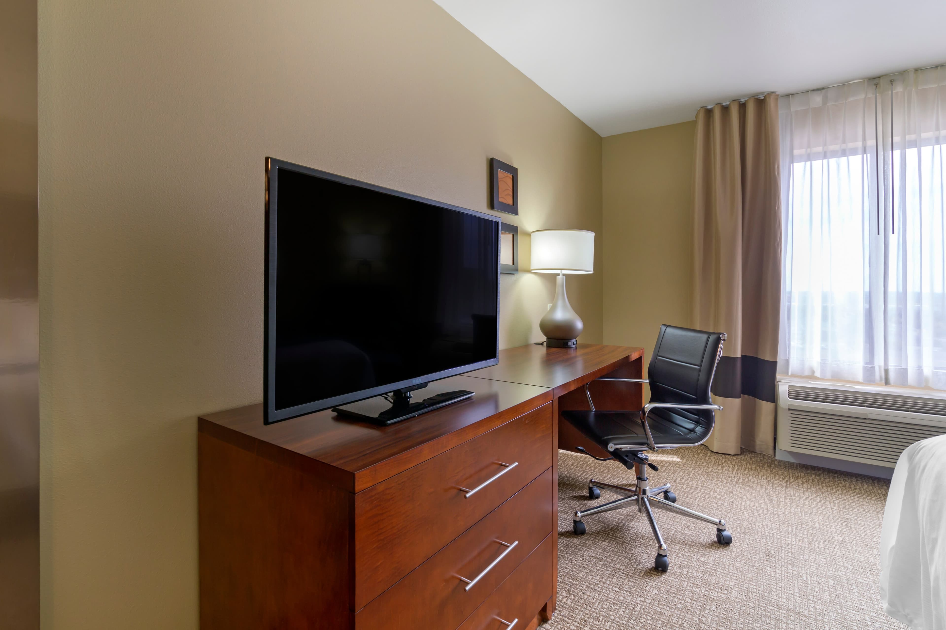 Comfort Inn & Suites Mandan - Bismarck — 11