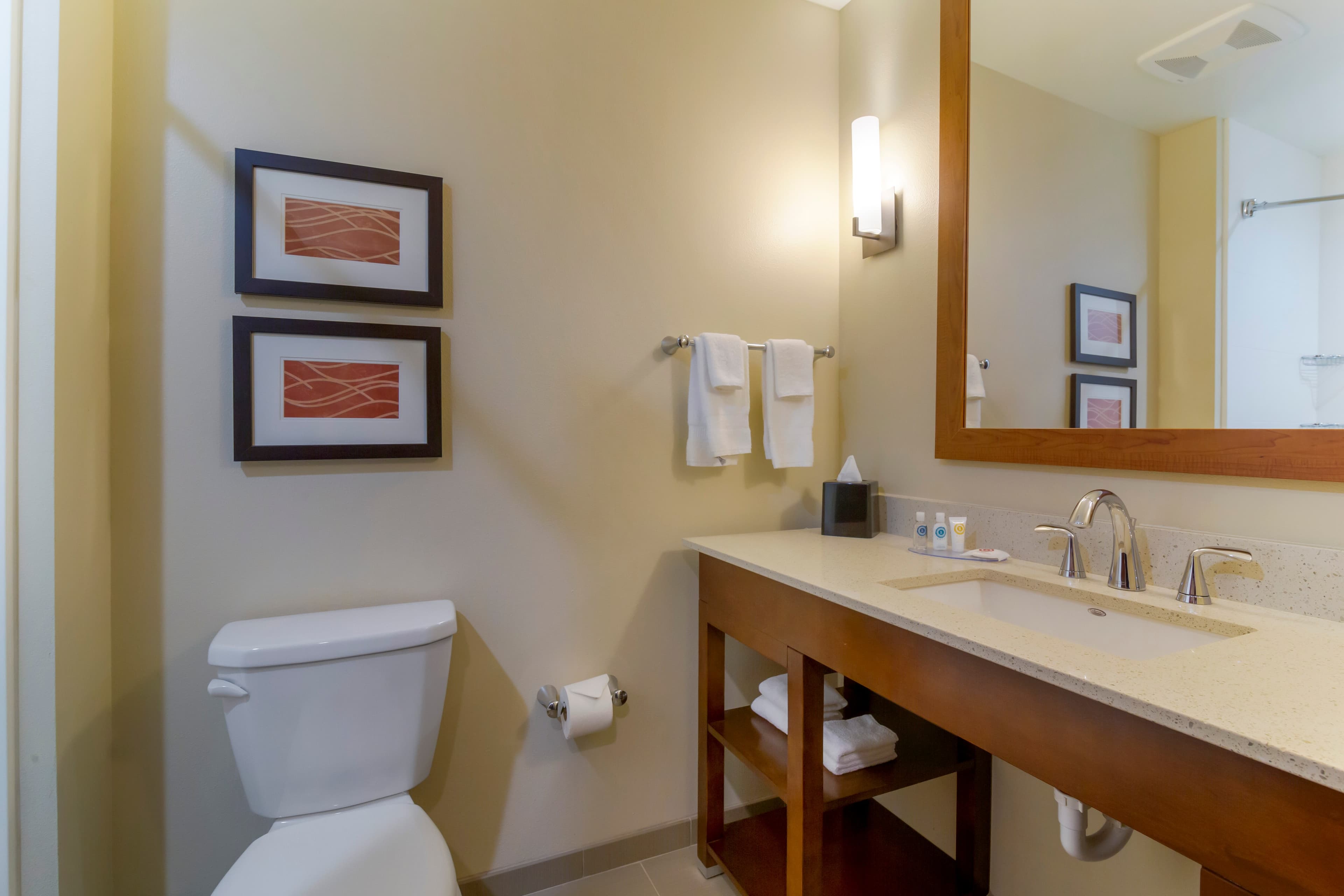 Comfort Inn & Suites Mandan - Bismarck — 17