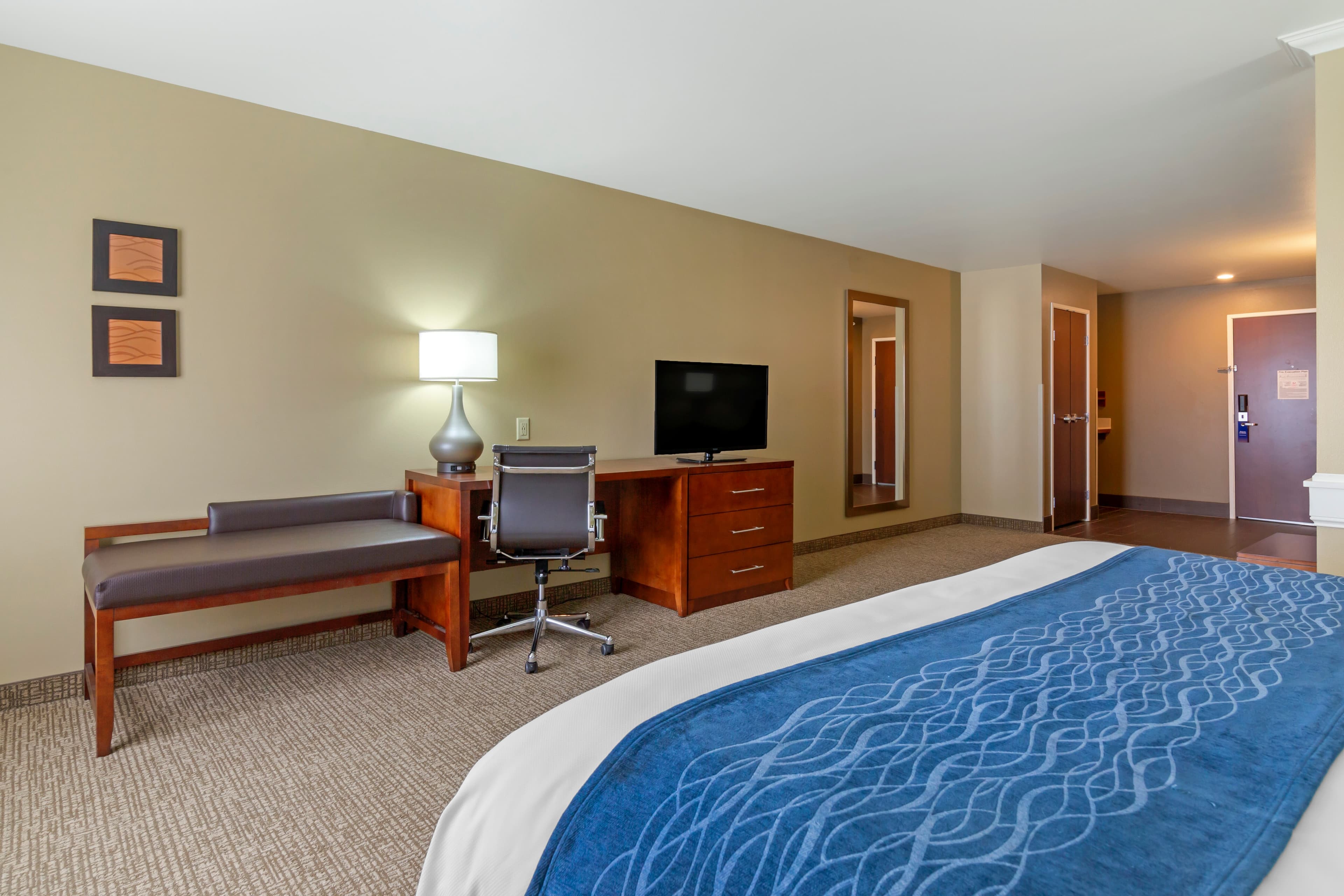 Comfort Inn & Suites Mandan - Bismarck — 24