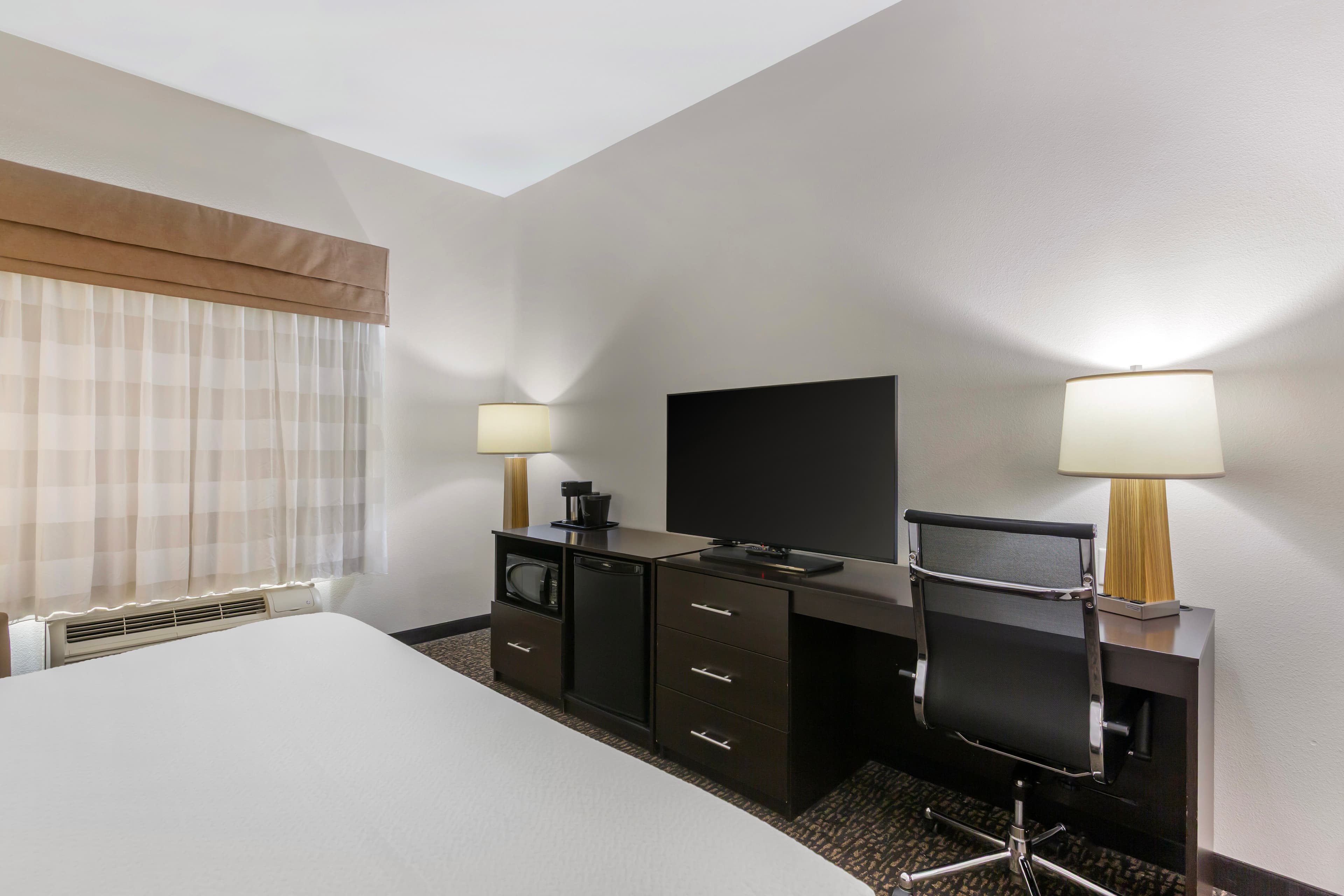 Sleep Inn & Suites Devils Lake — 7