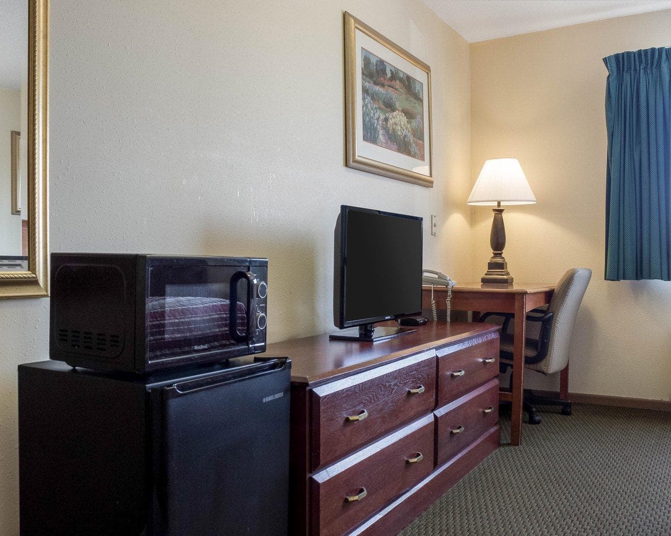 Rodeway Inn West Fargo Main Ave. — 12