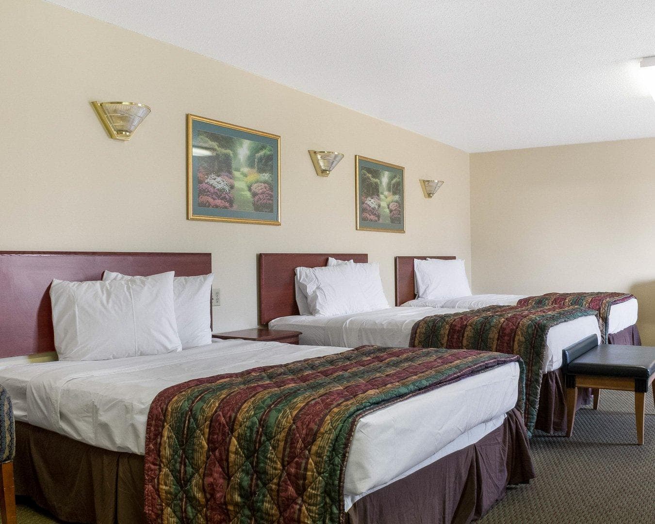 Rodeway Inn West Fargo Main Ave. — 20