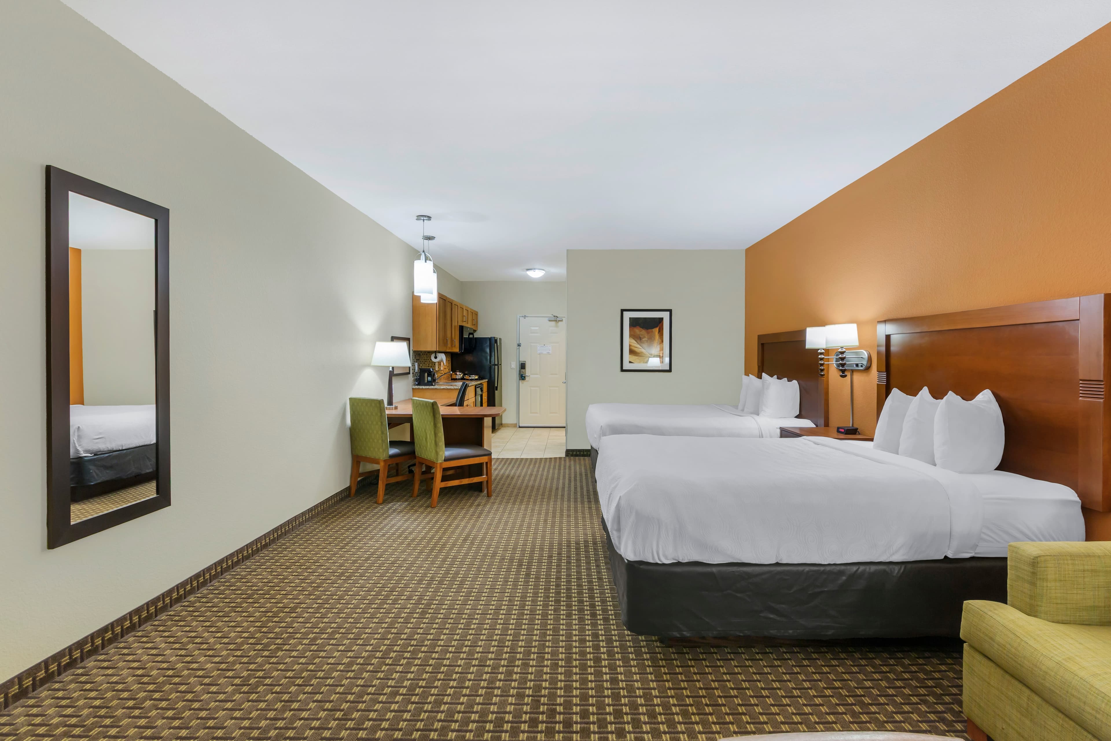 MainStay Suites Stanley — 17
