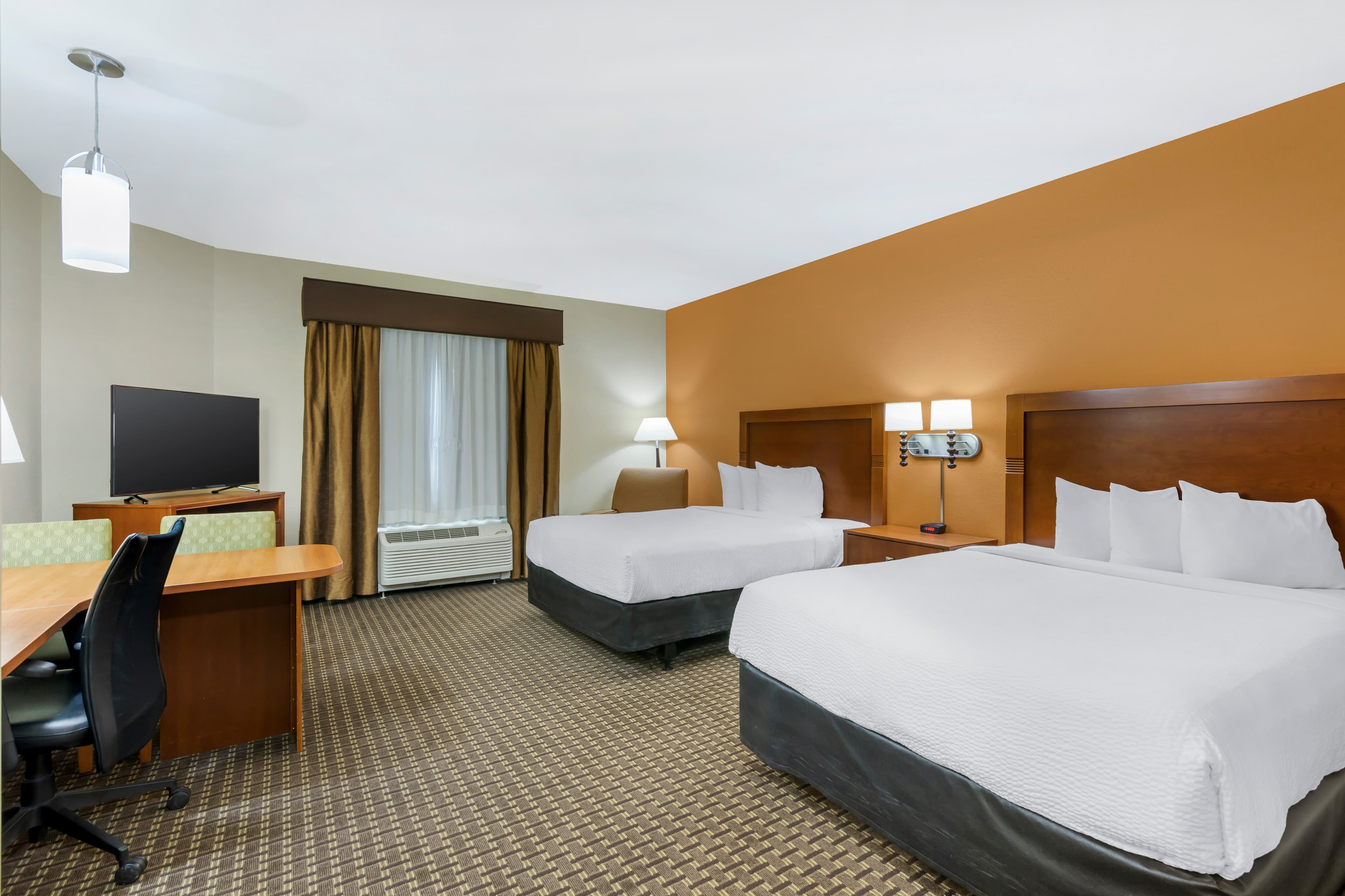 MainStay Suites Stanley - Image 5