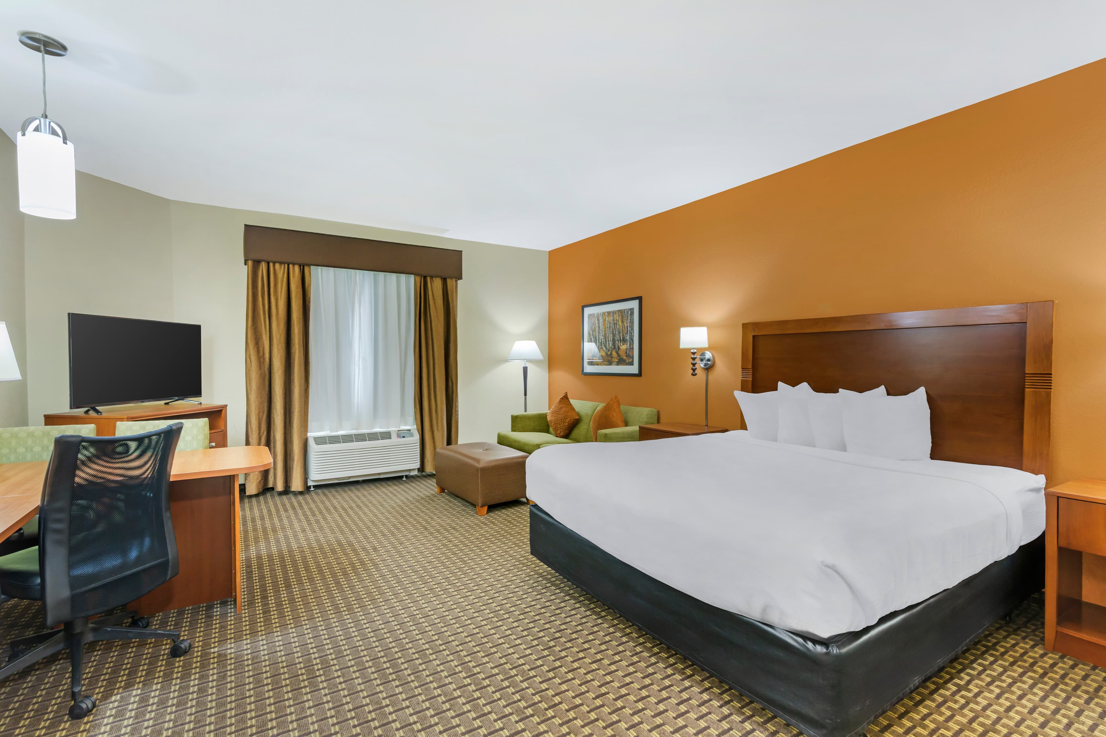 MainStay Suites Stanley - Image 2