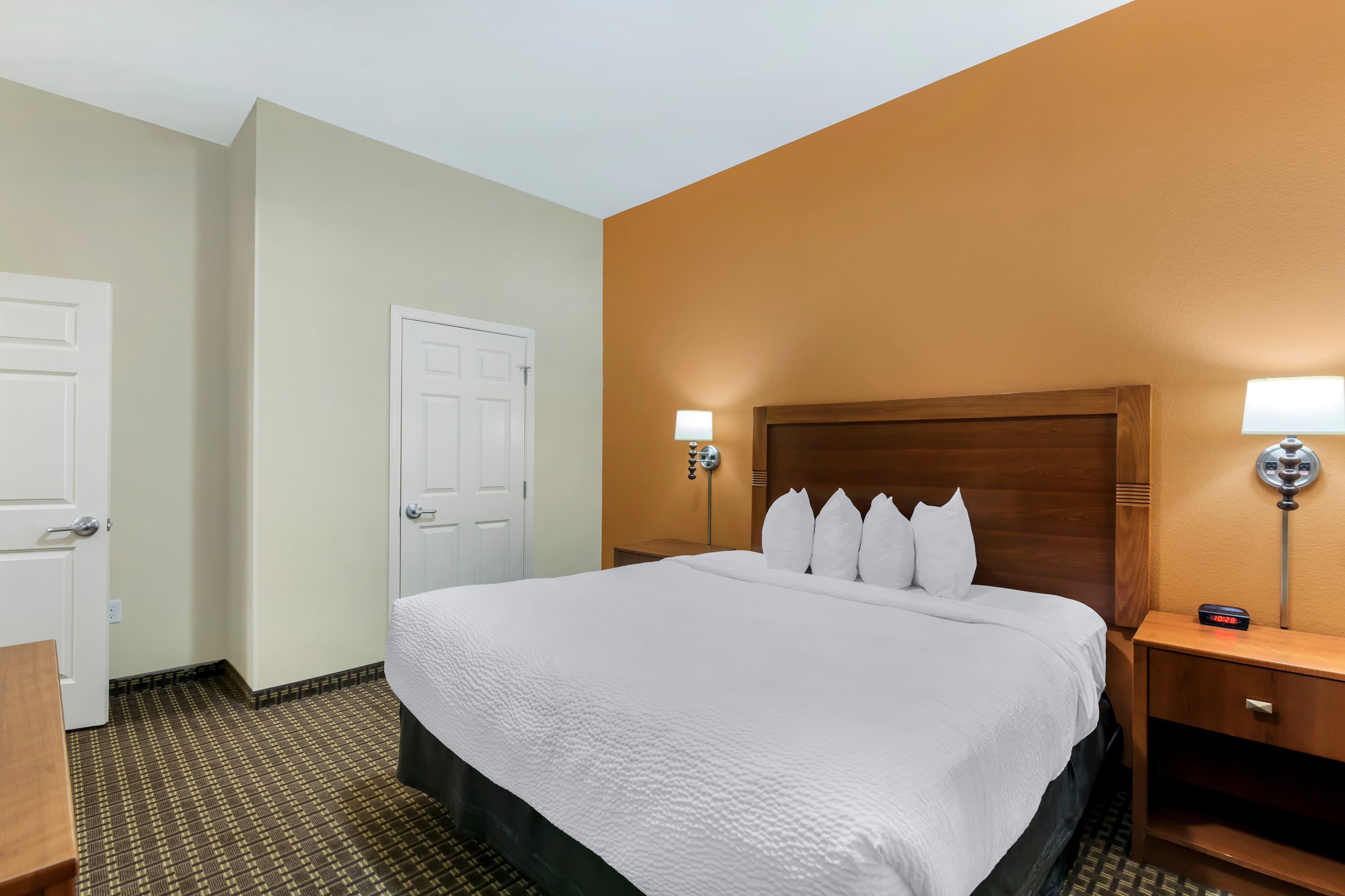 MainStay Suites Stanley — 21