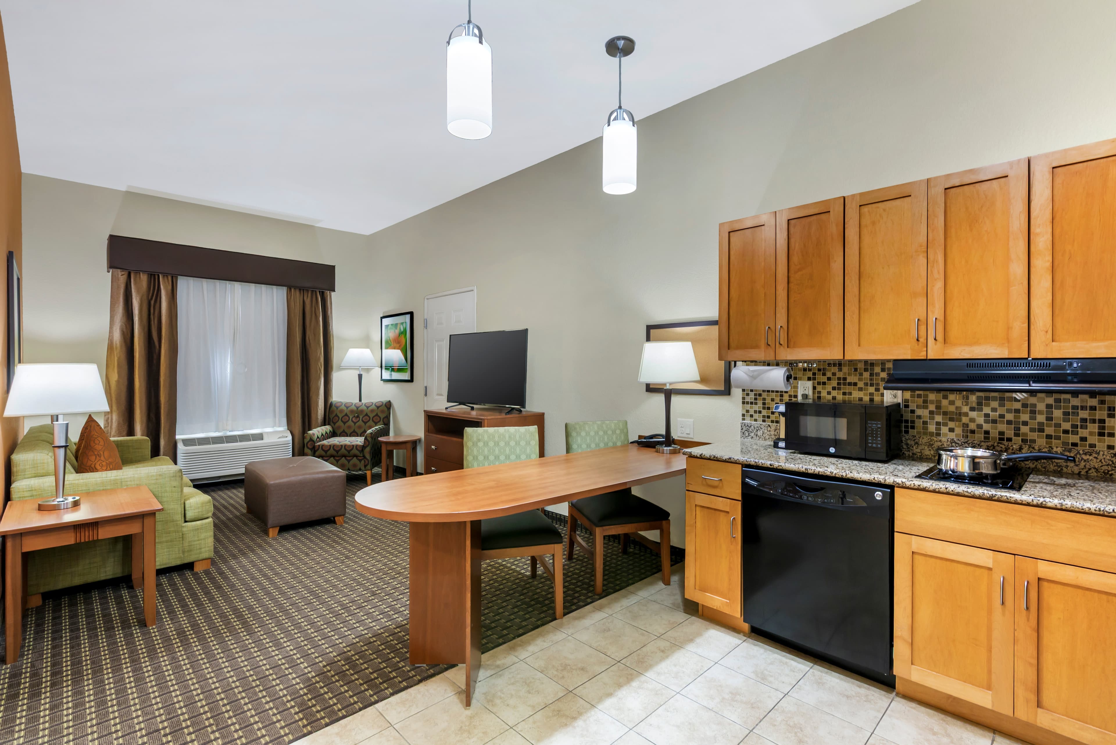 MainStay Suites Stanley — 22
