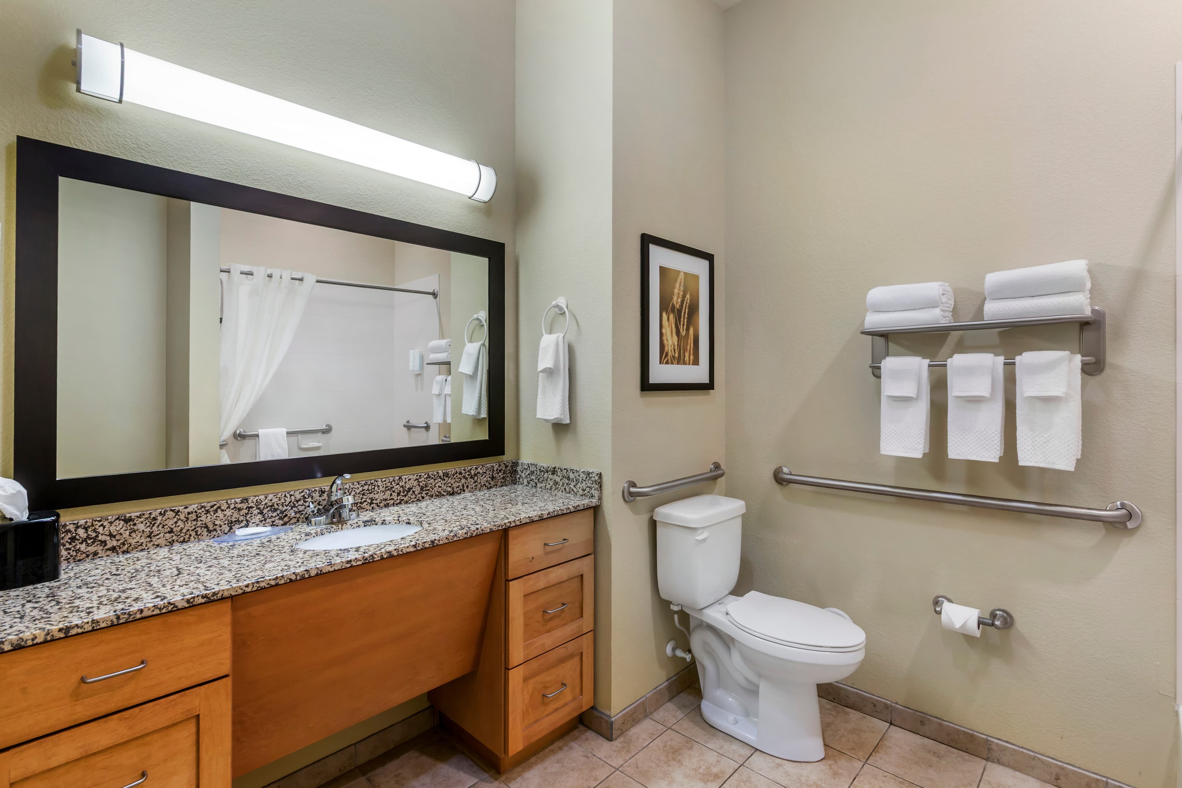 MainStay Suites Stanley — 23