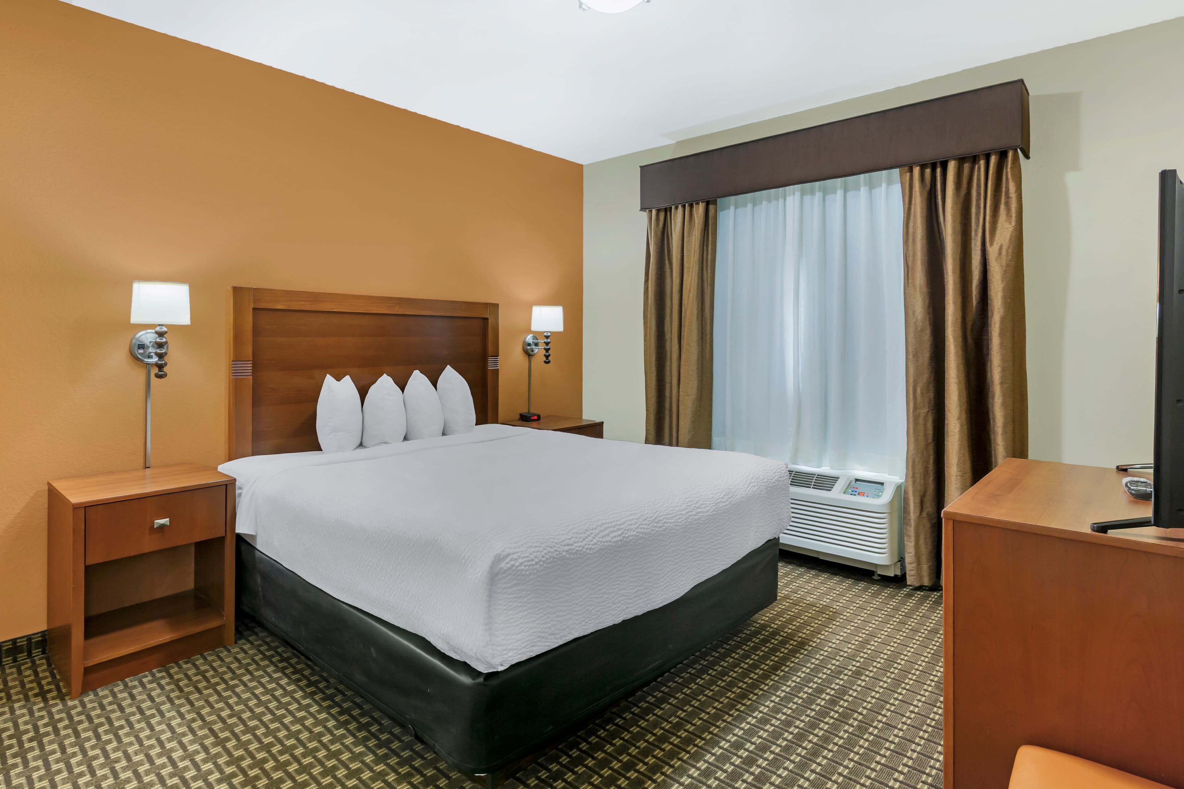 MainStay Suites Stanley — 24