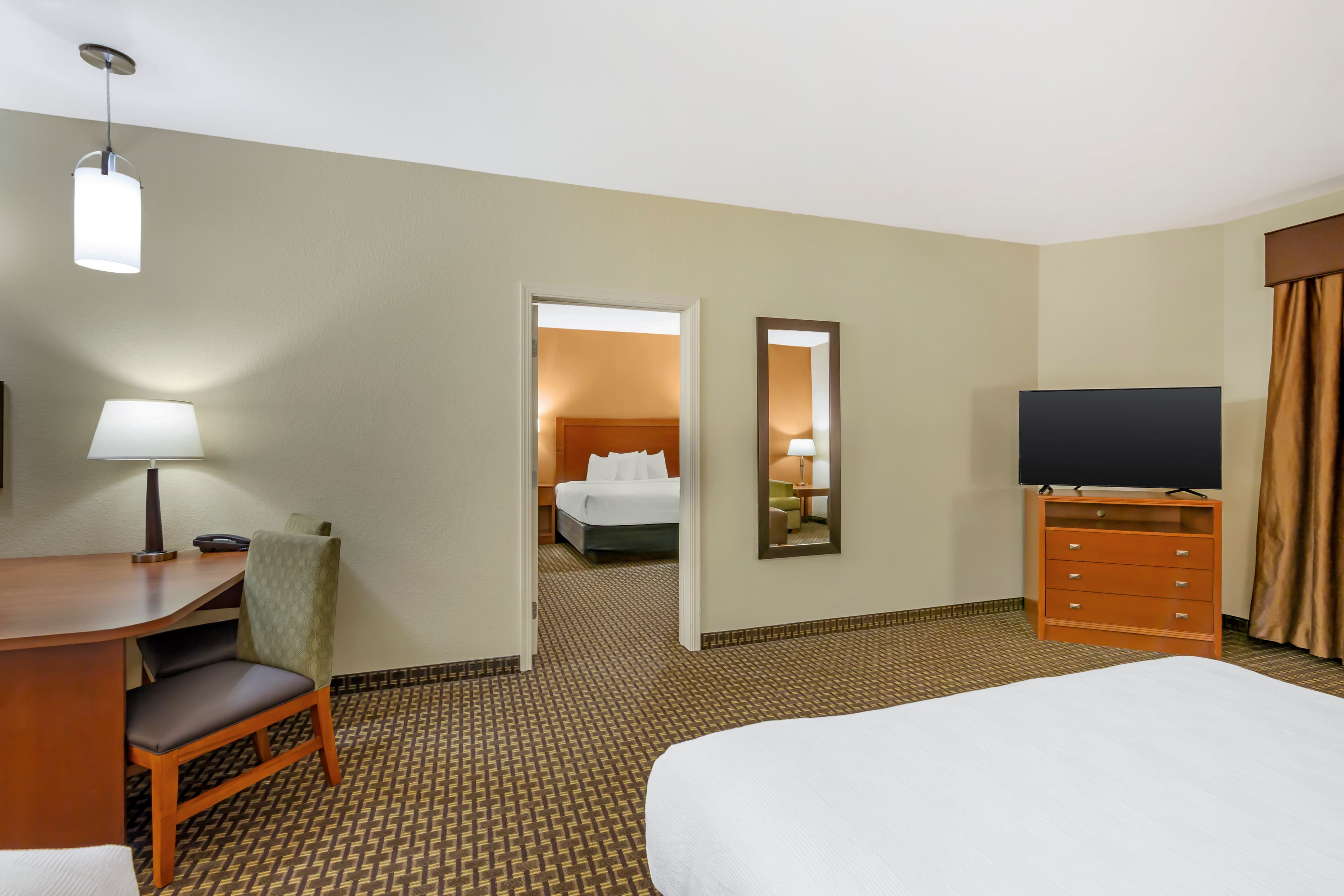 MainStay Suites Stanley — 31