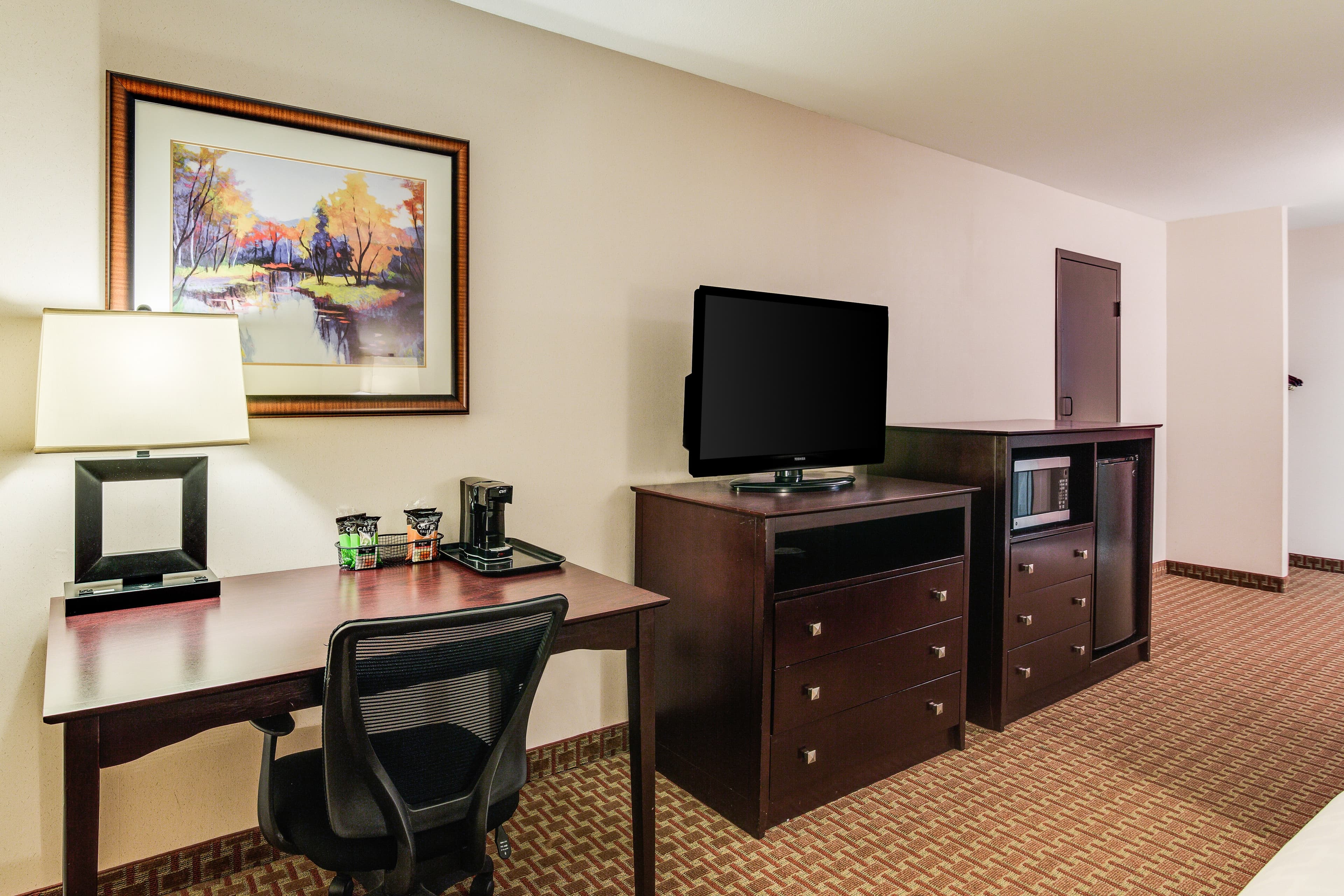 Clarion Hotel Convention Center - Image 4