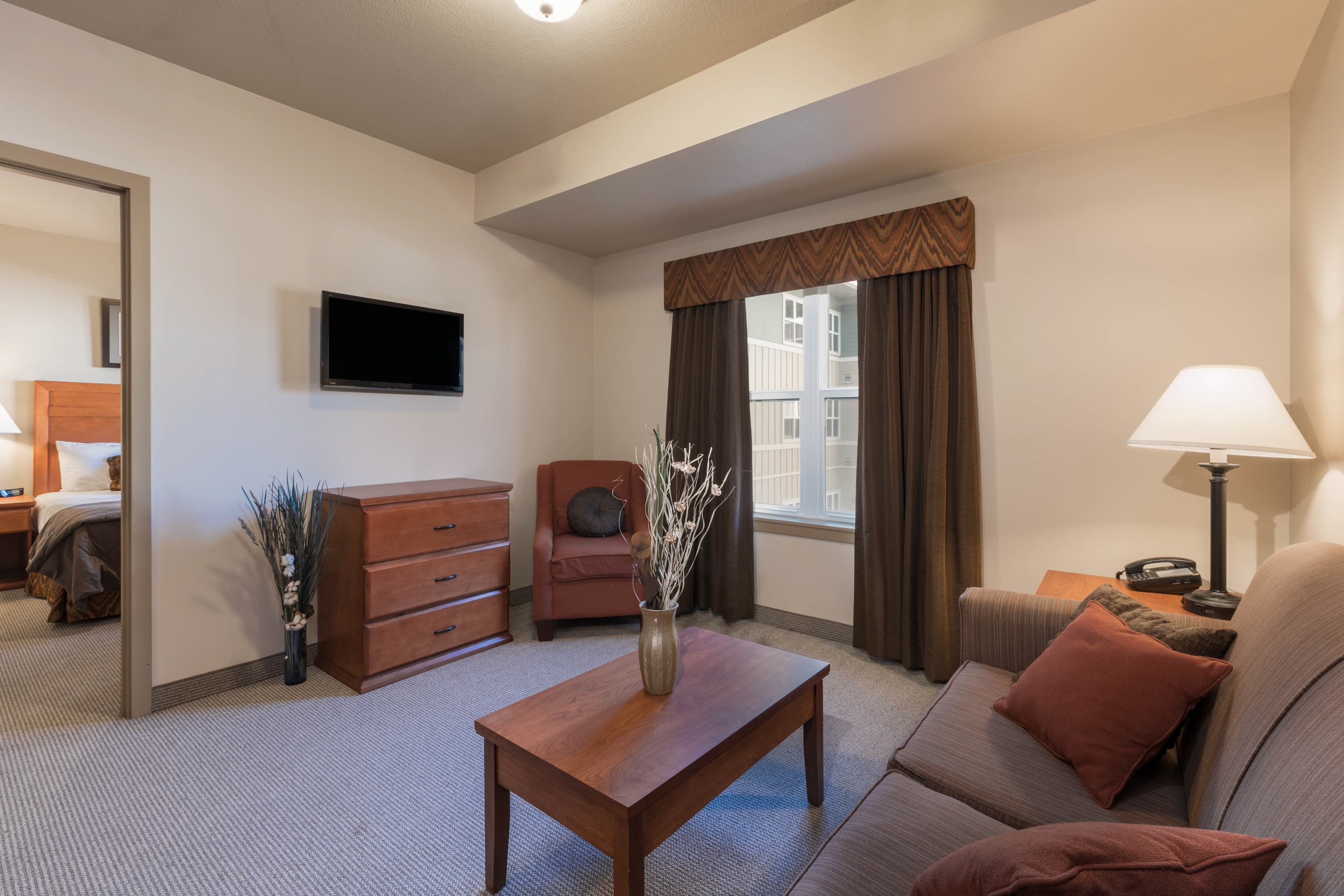 Clarion Hotel & Suites Williston — 7