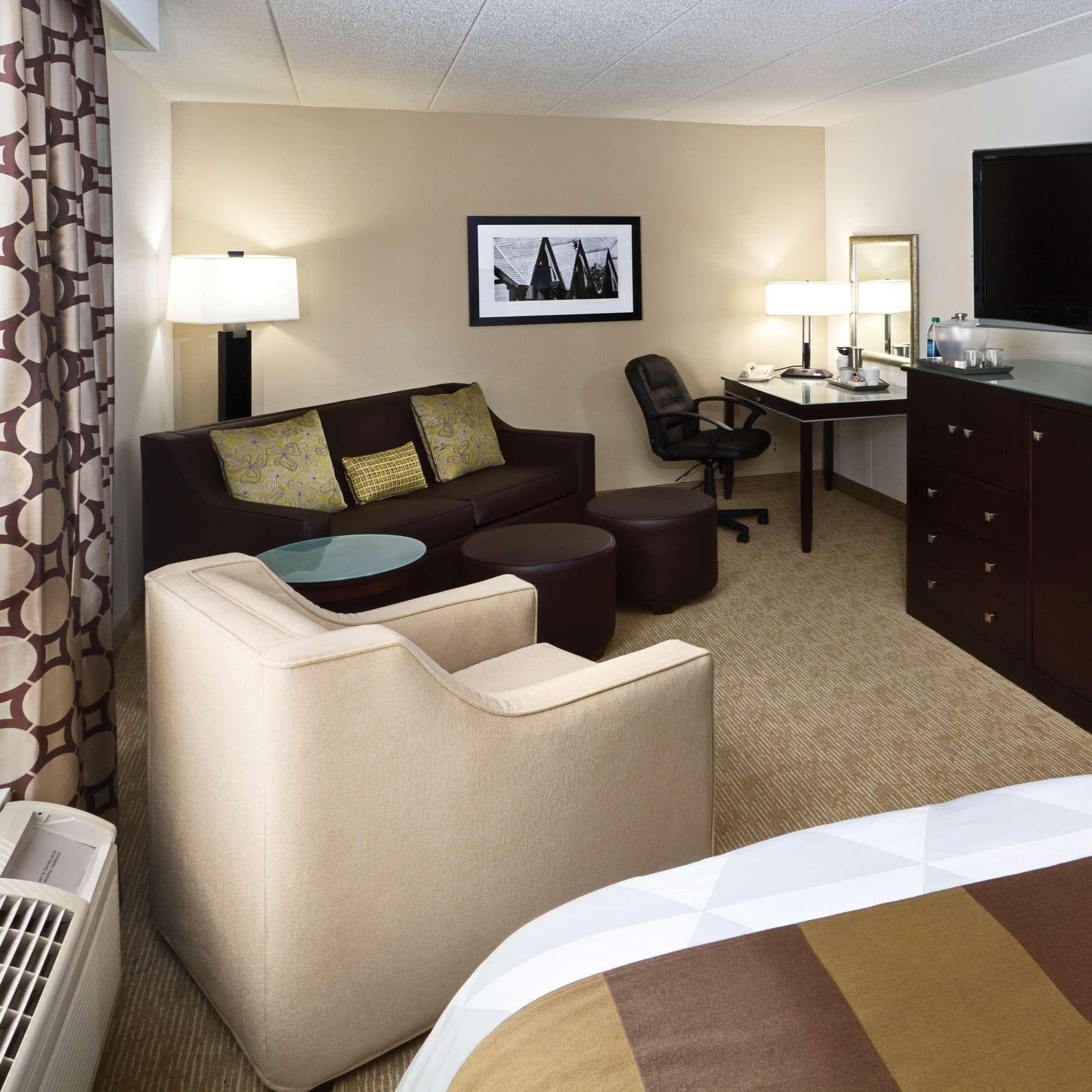 Radisson Hotel Bismarck — 8