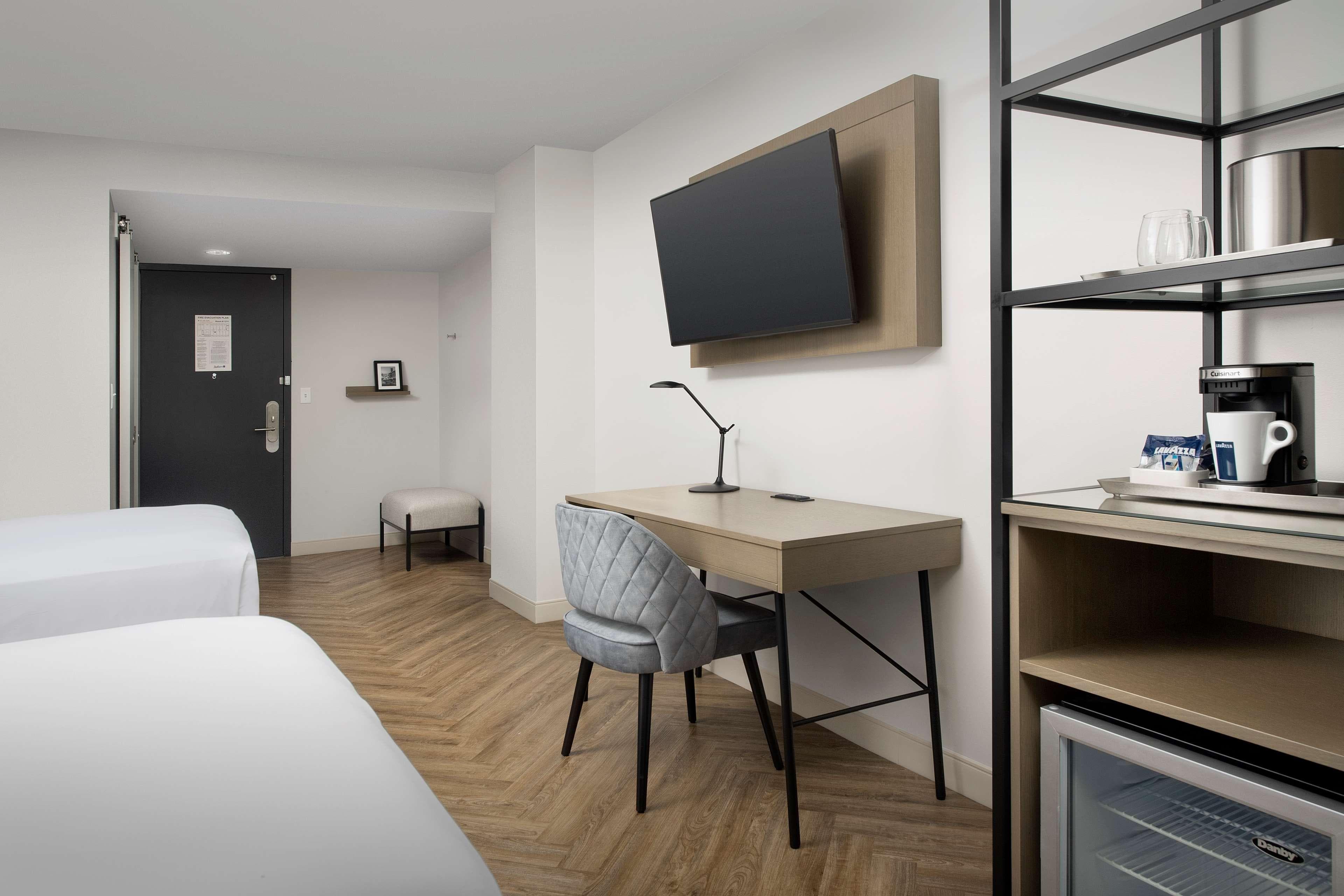 Radisson Blu Fargo — 6