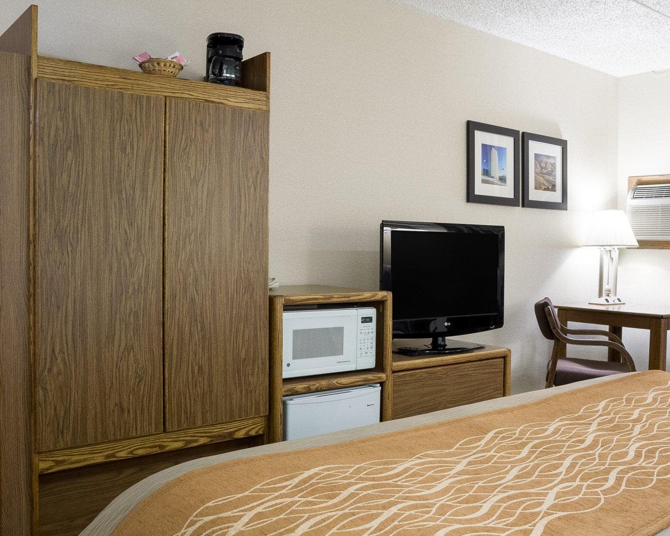 Quality Inn Bismarck I-94 — 14