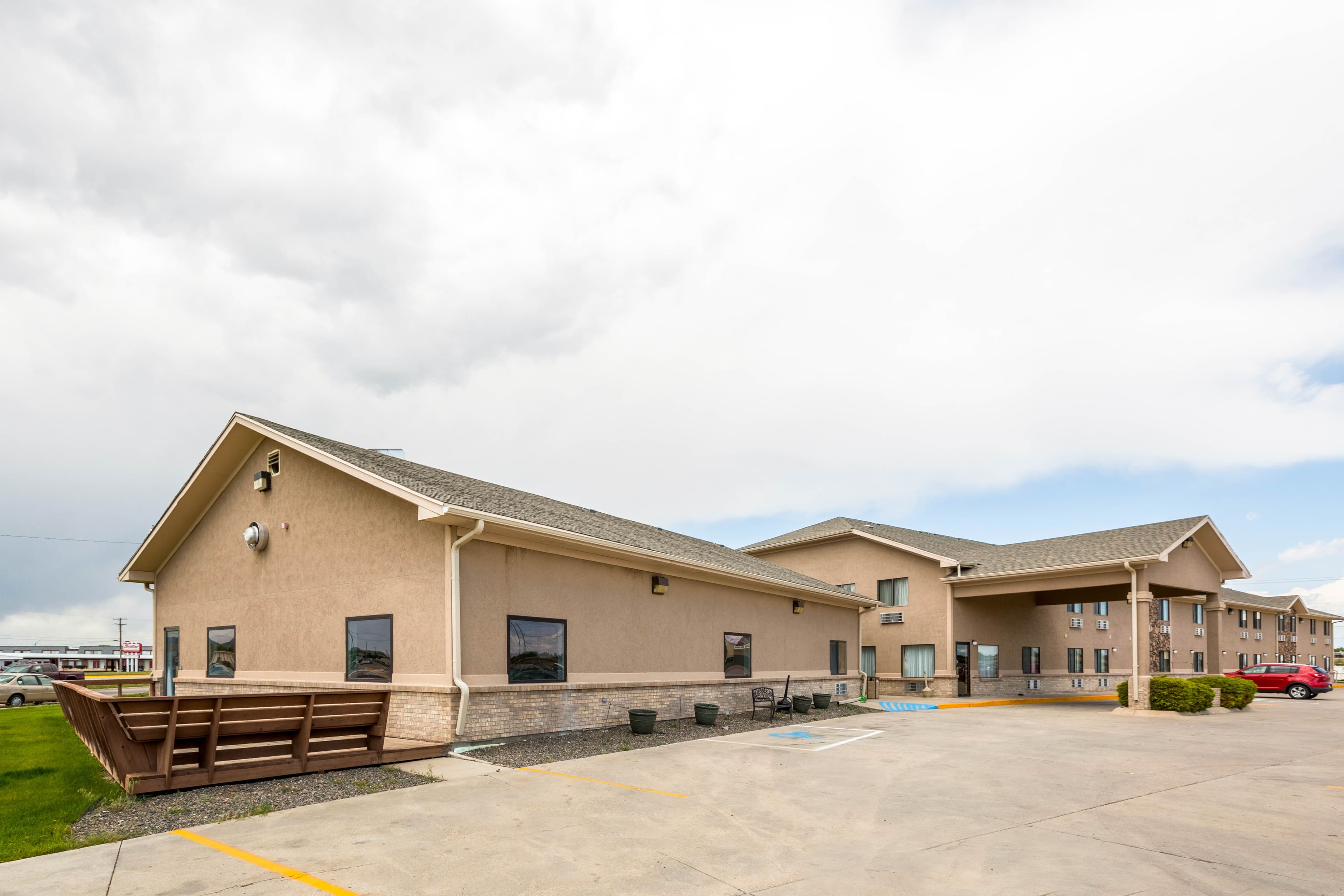 Quality Inn - Image 1