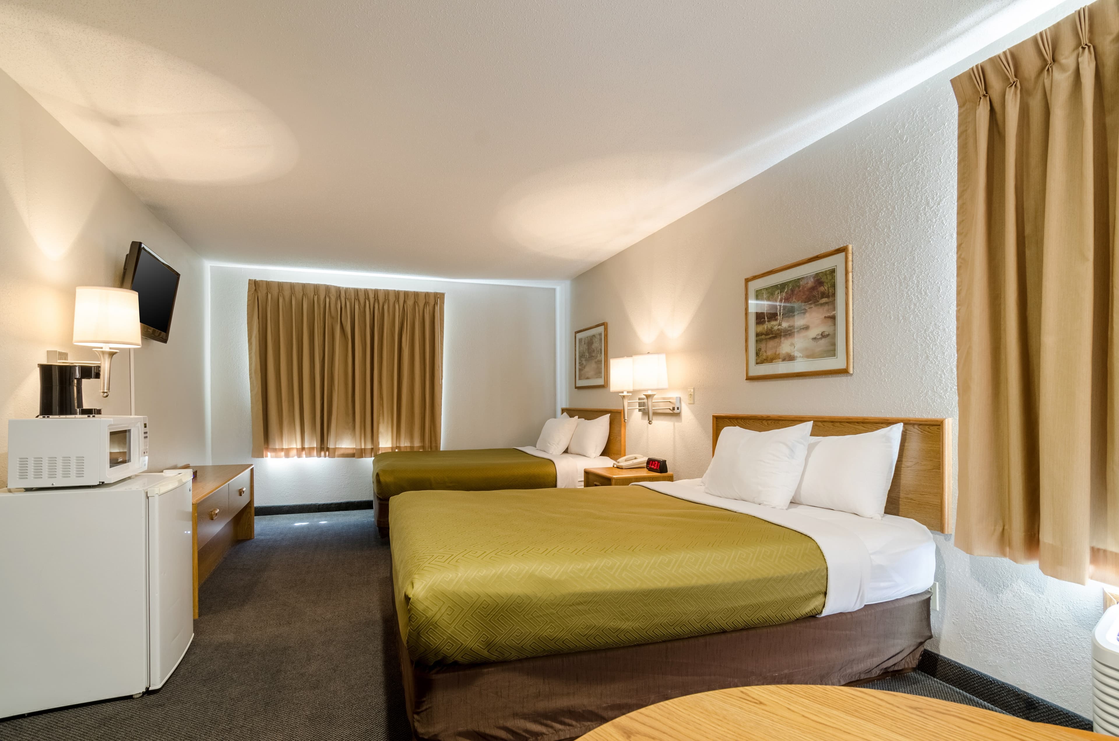 Rodeway Inn Ainsworth — 6