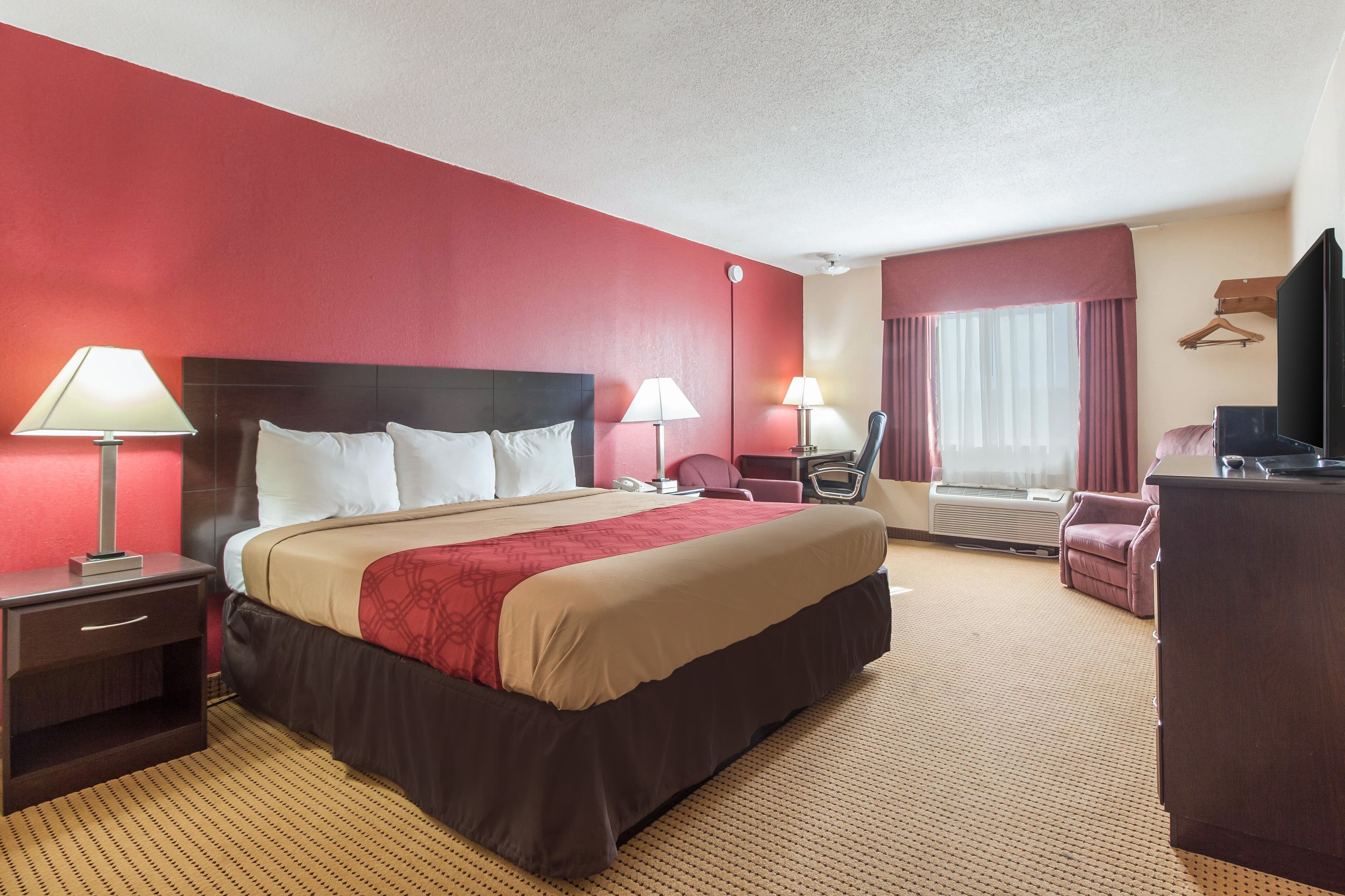 Econo Lodge Lexington - Image 2