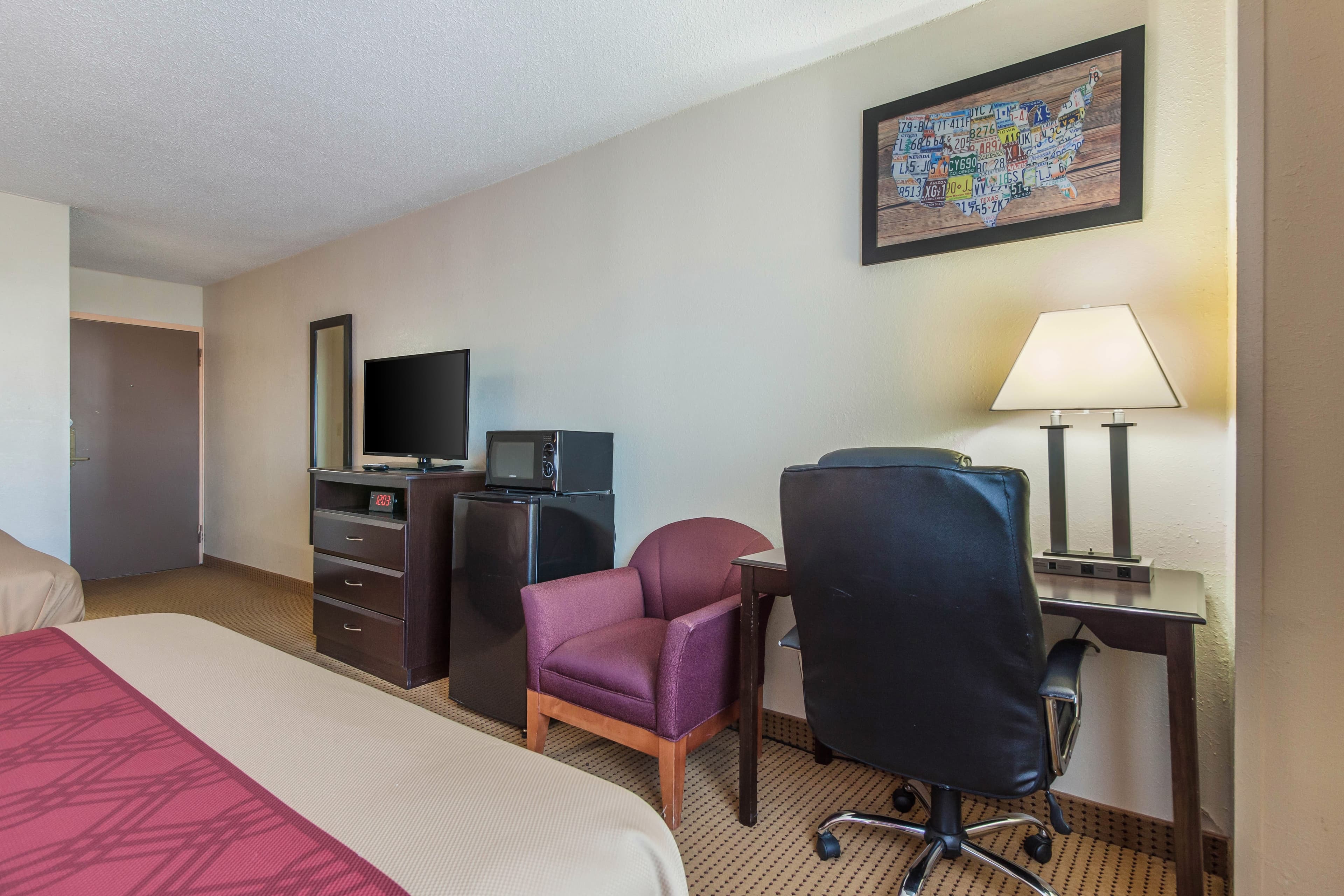 Econo Lodge Lexington — 20